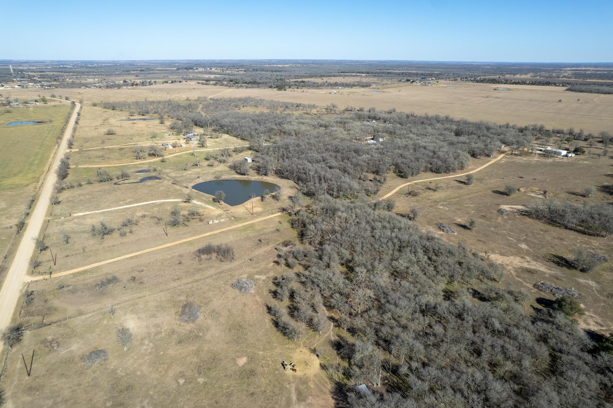 1105 County Road 422, Bartlett, TX 76511