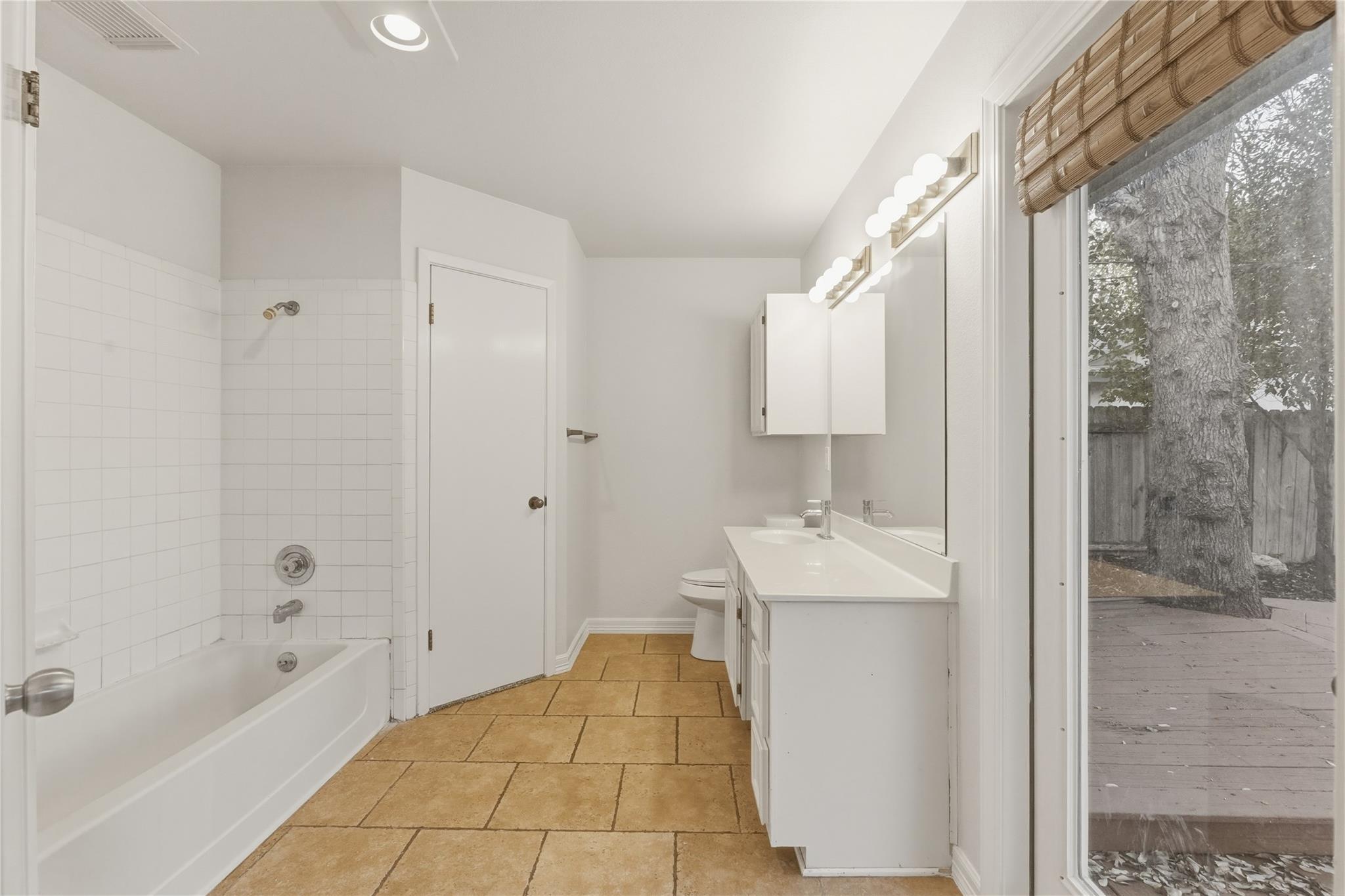 205 N Mount Rushmore Dr, Cedar Park, TX 78613