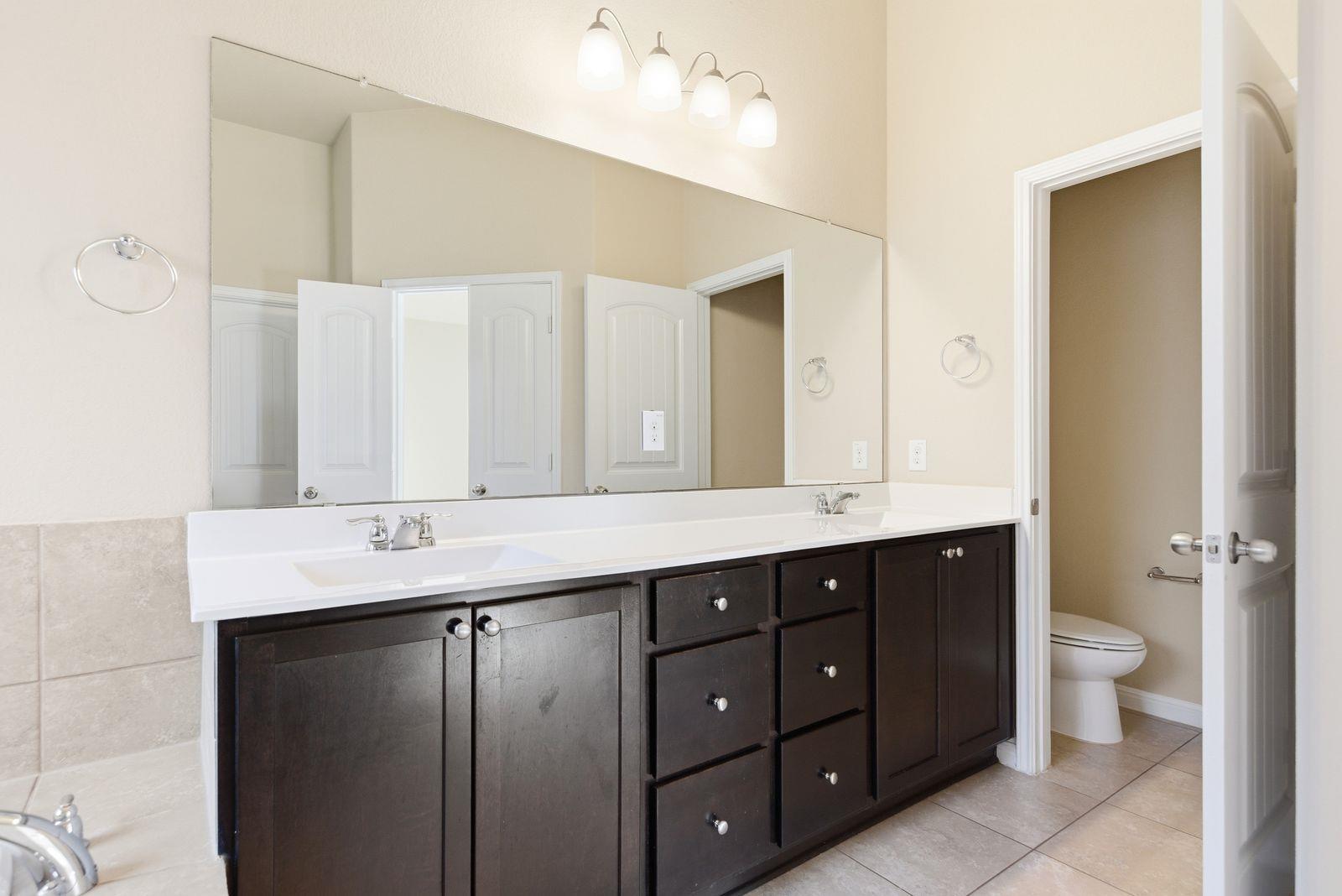 609 Carly Ann Ln, Leander, TX 78641