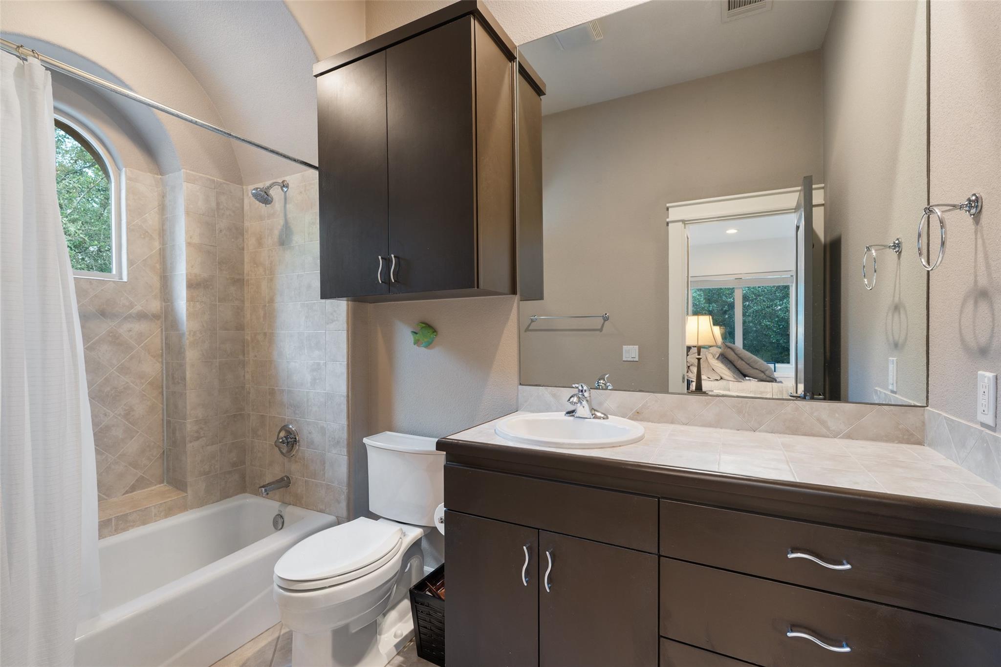 104 Sendera Bonita, Lakeway, TX 78734