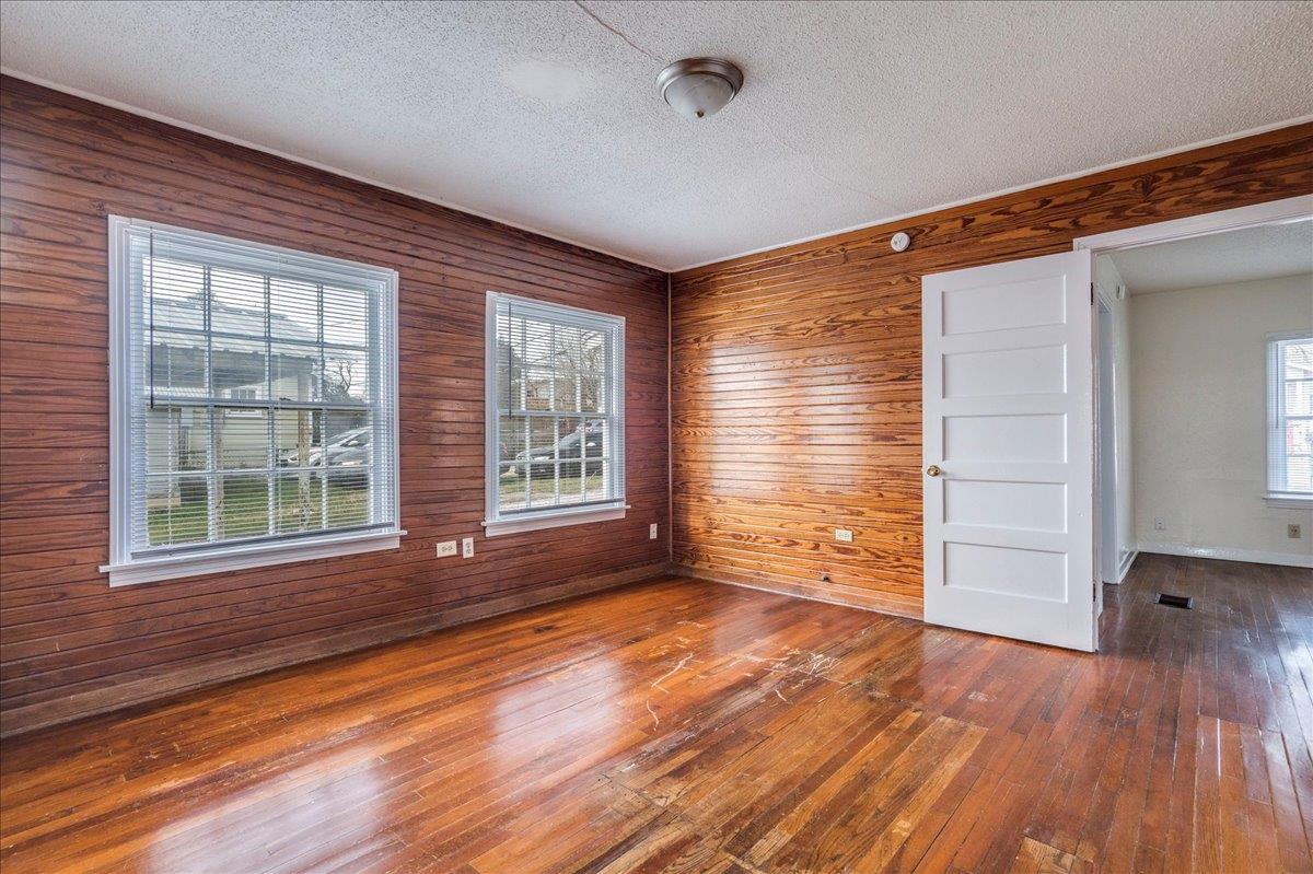 1119 N LBJ Dr, San Marcos, TX 78666