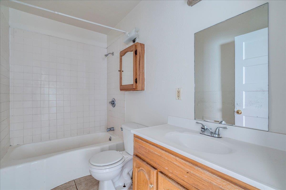 1119 N LBJ Dr, San Marcos, TX 78666