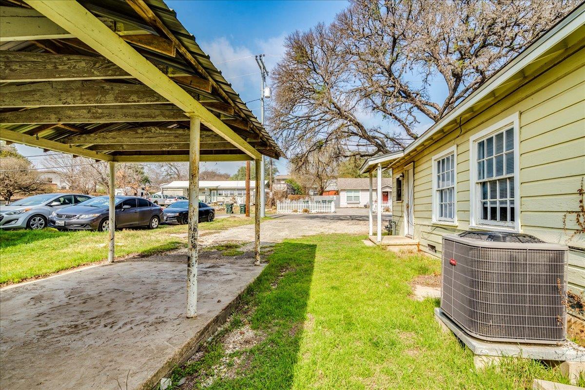 1119 N LBJ Dr, San Marcos, TX 78666