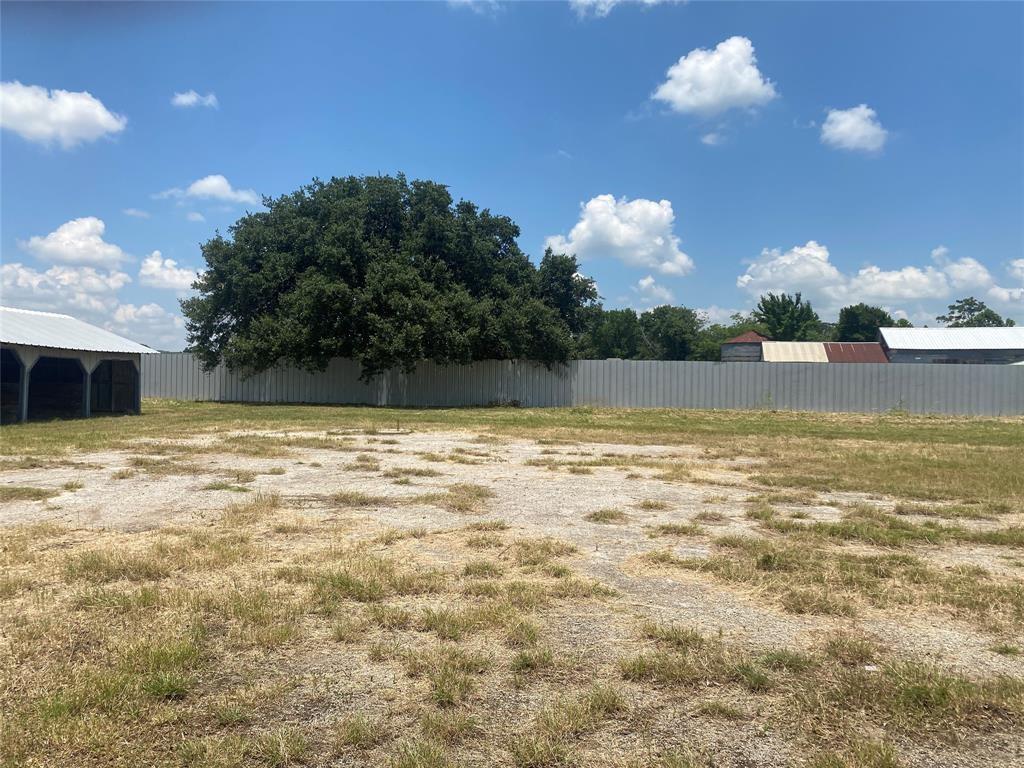 2525 159 Highway, La Grange, TX 78945