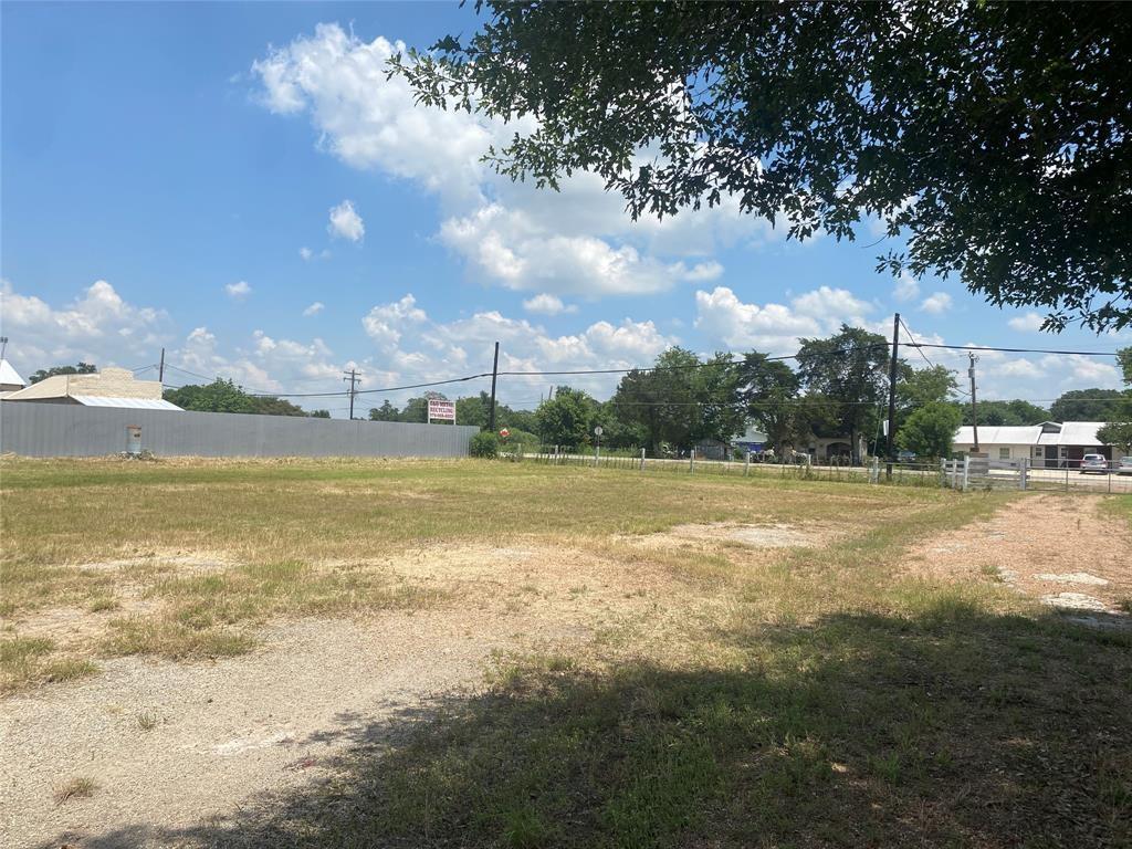2525 159 Highway, La Grange, TX 78945