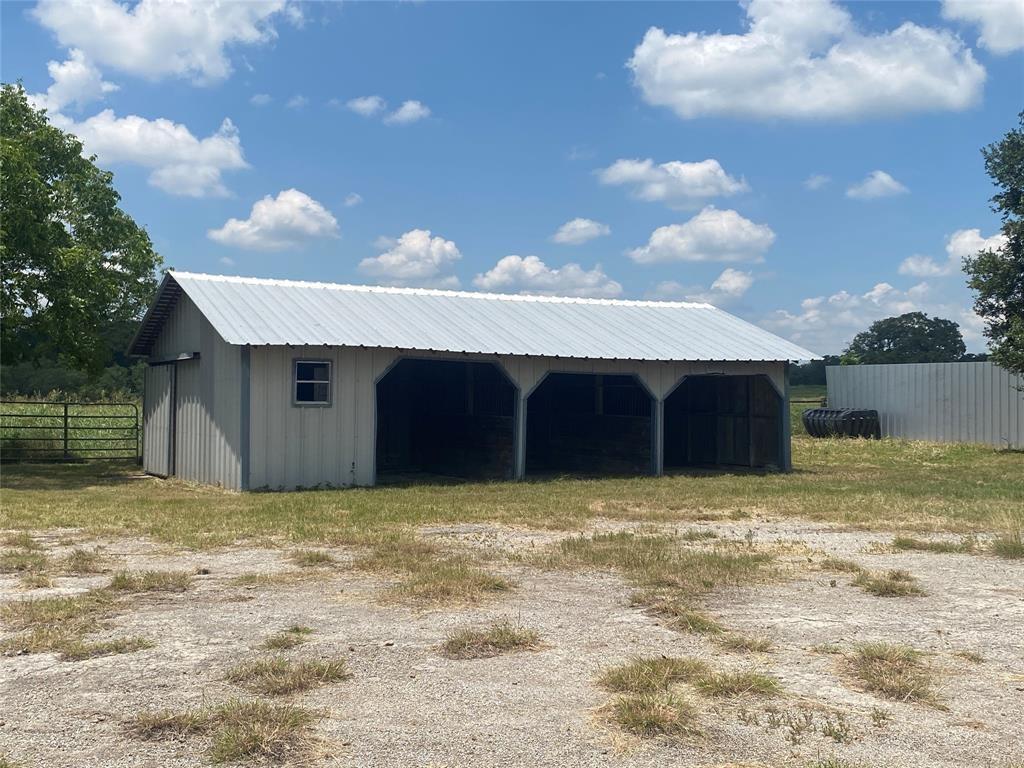 2525 159 Highway, La Grange, TX 78945