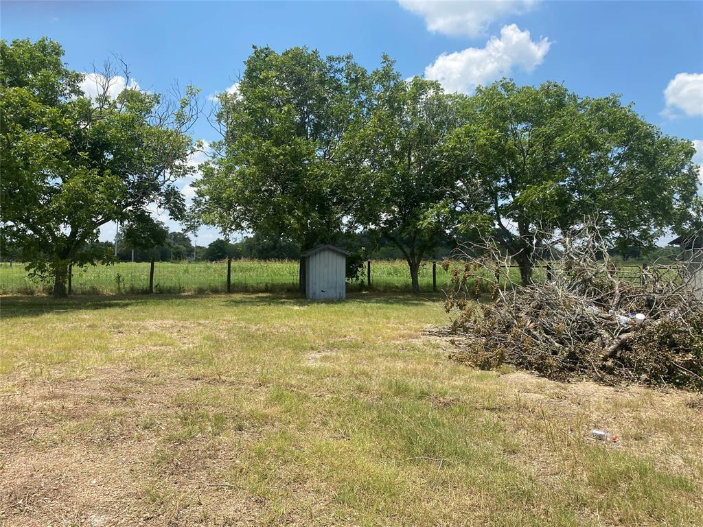 2525 159 Highway, La Grange, TX 78945