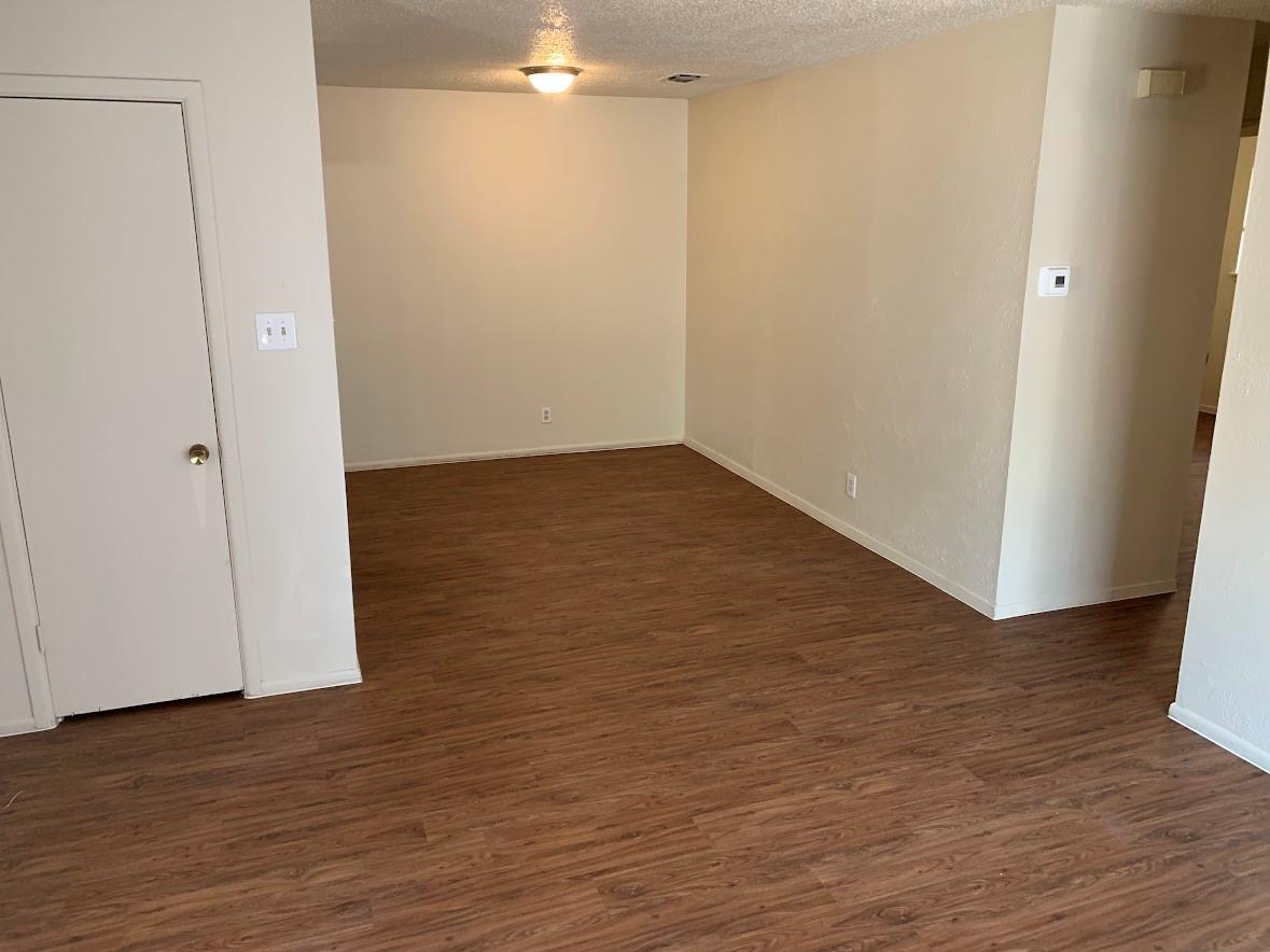 419 Live Oak St, Kyle, TX 78640