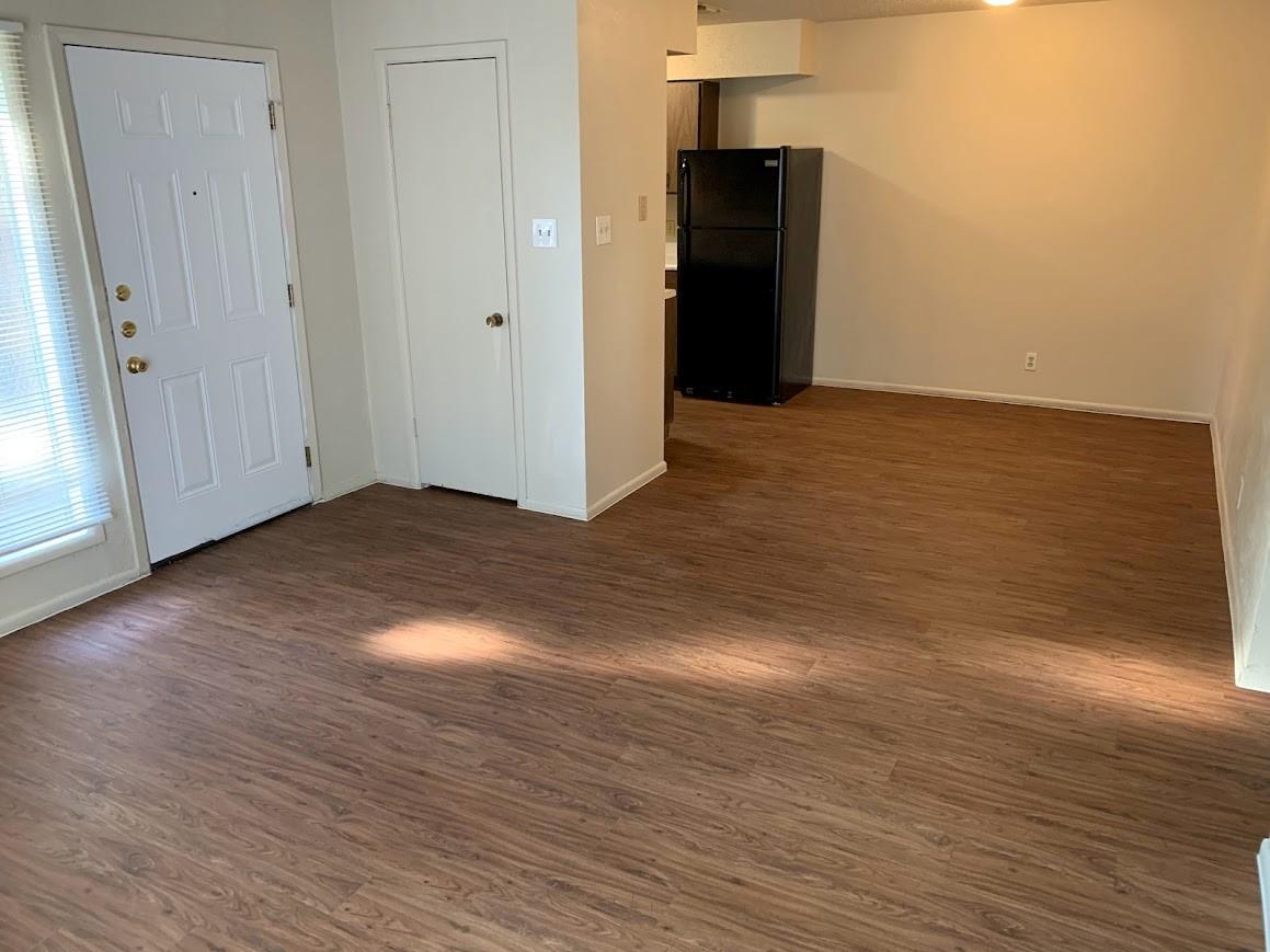 419 Live Oak St, Kyle, TX 78640