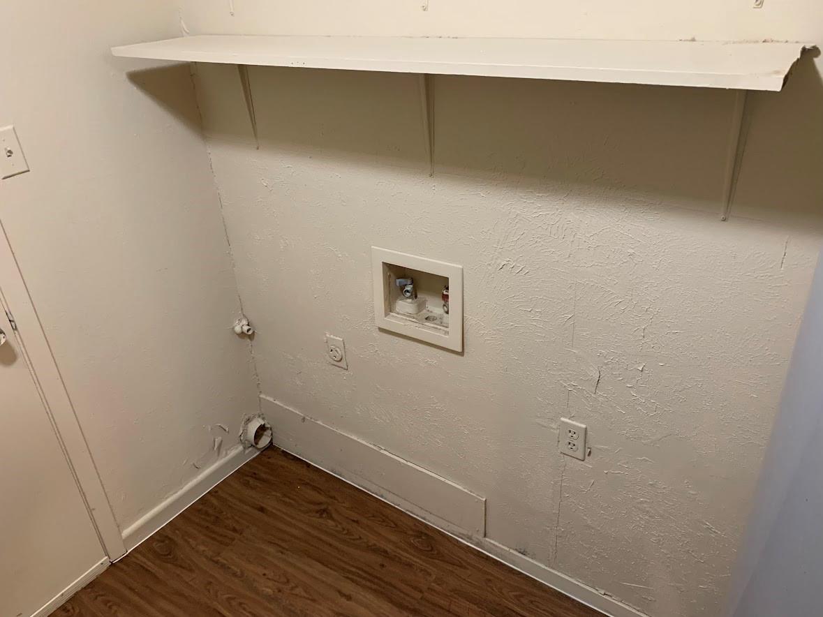 419 Live Oak St, Kyle, TX 78640