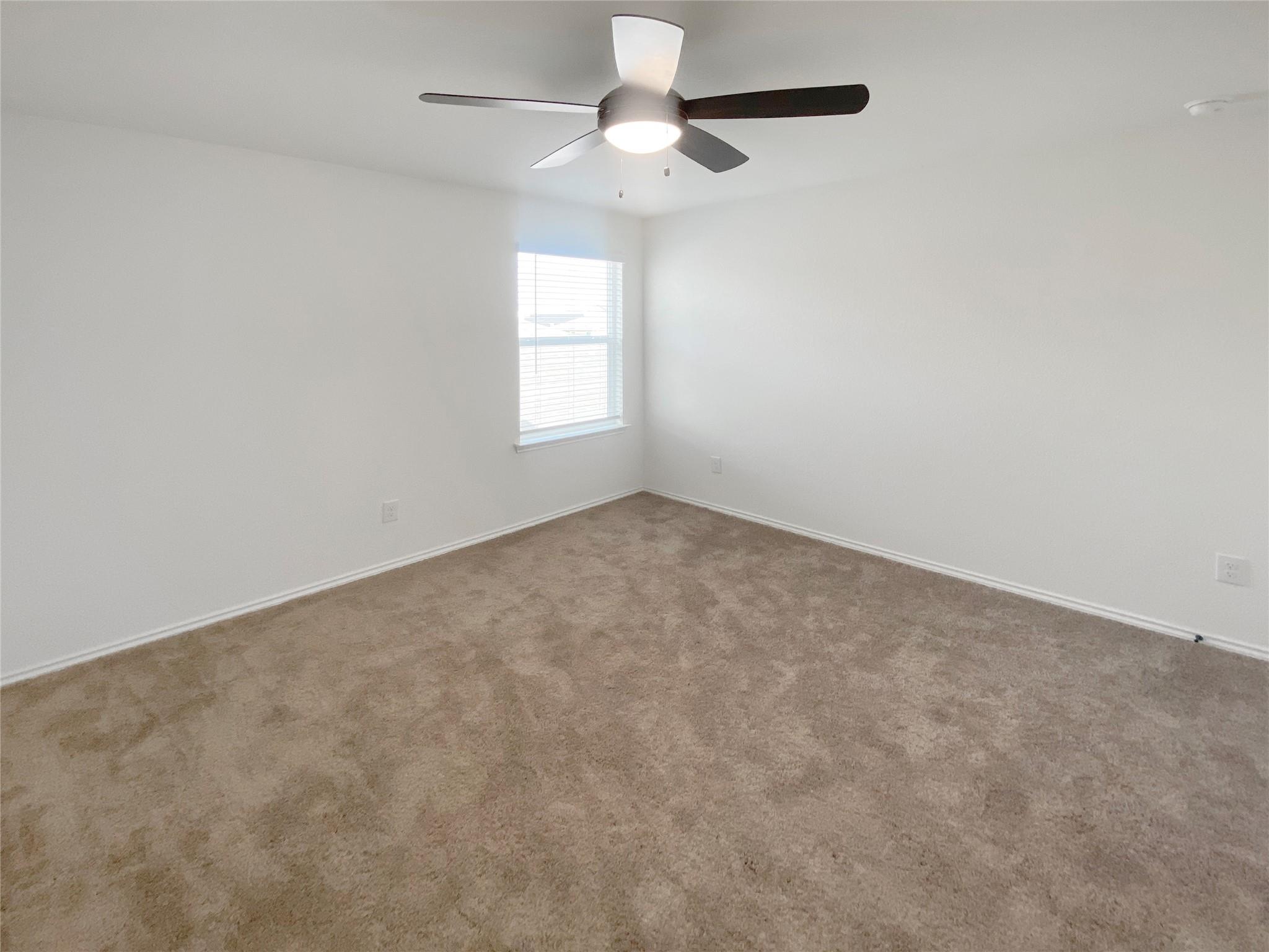 152 Josey Wales Dr, Jarrell, TX 76537