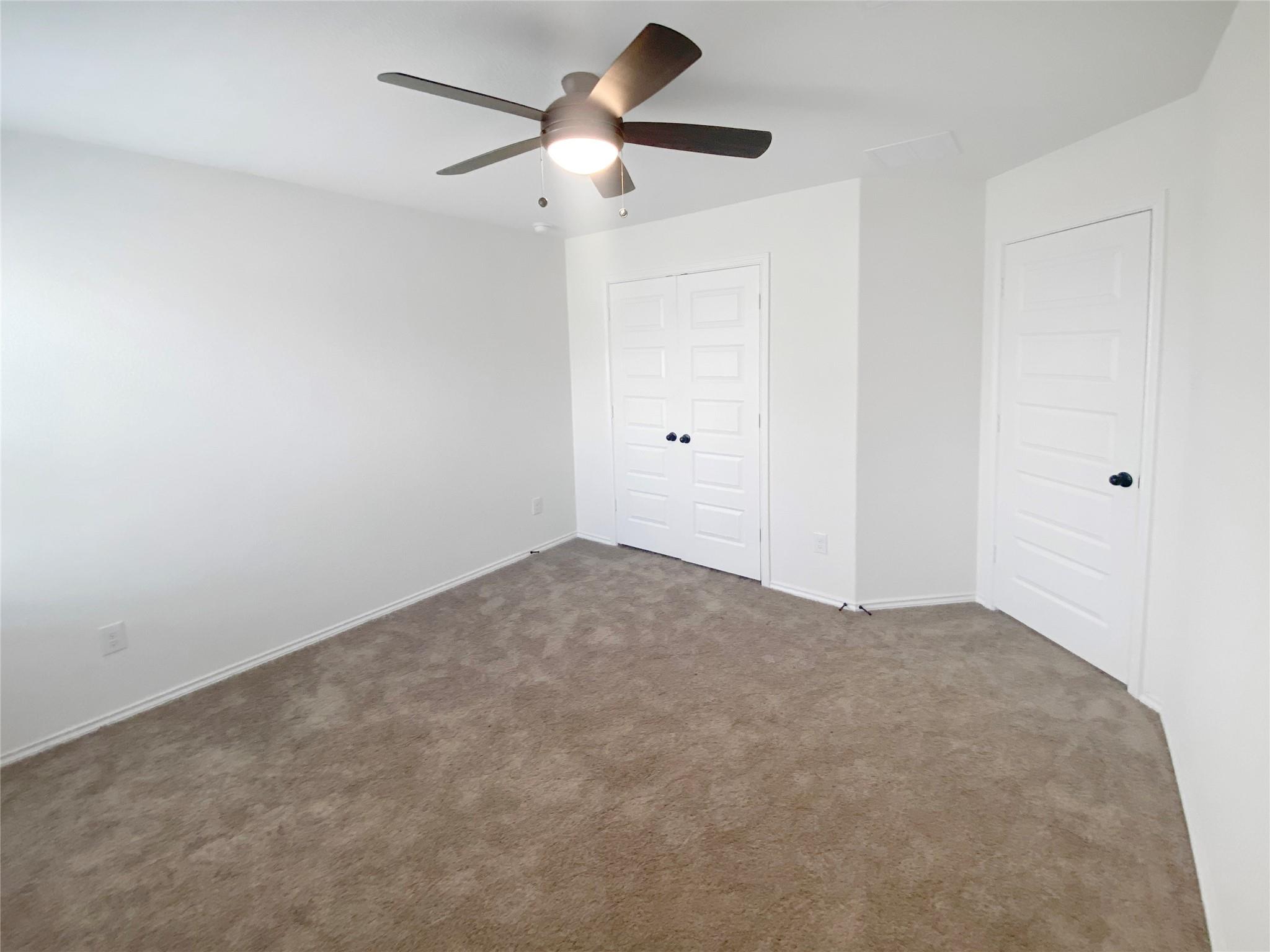 152 Josey Wales Dr, Jarrell, TX 76537