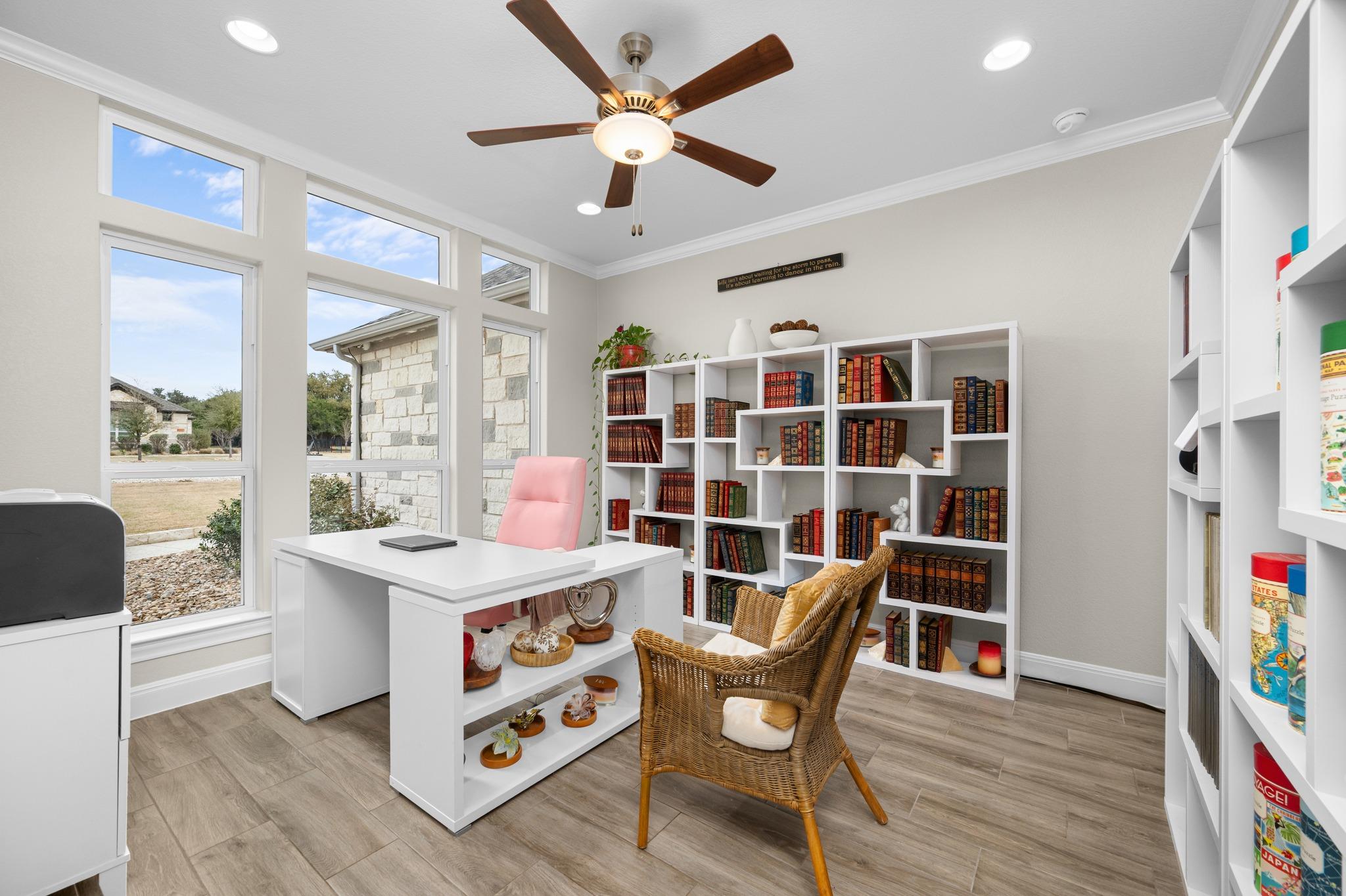 104 Crossfire Cv, Liberty Hill, TX 78642