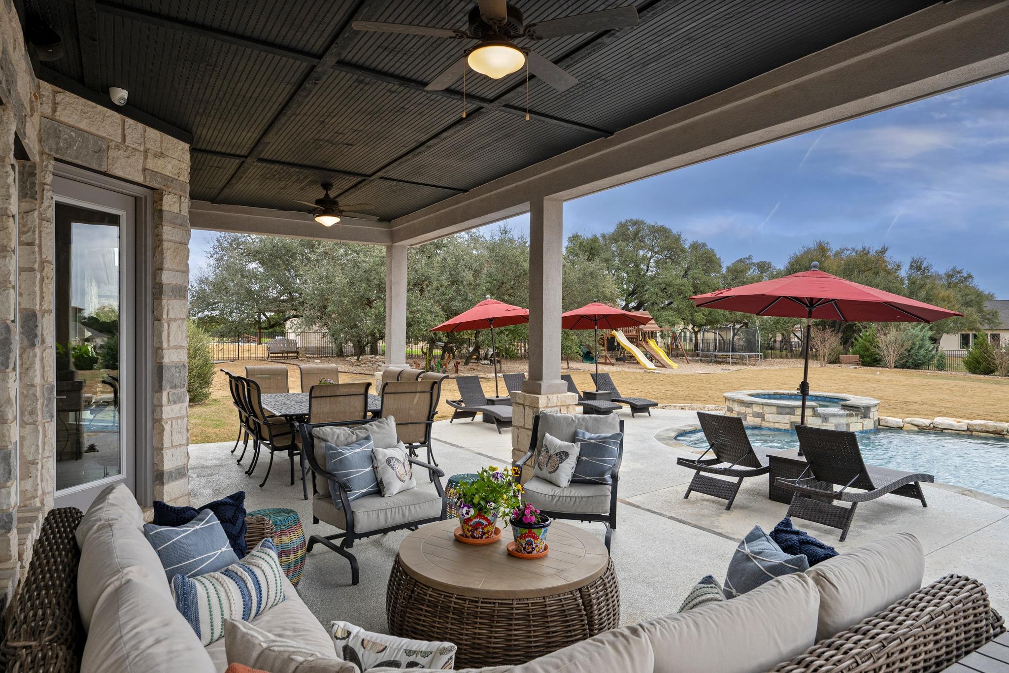 104 Crossfire Cv, Liberty Hill, TX 78642