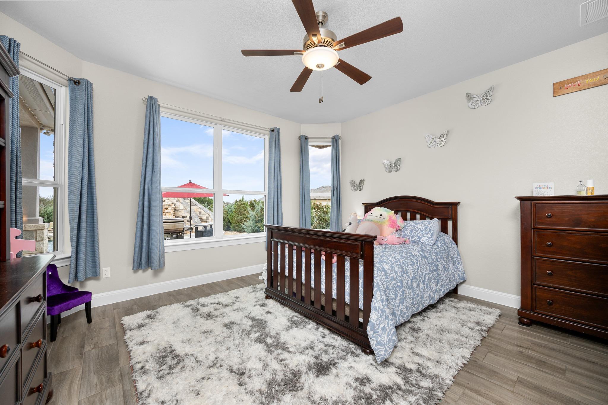 104 Crossfire Cv, Liberty Hill, TX 78642