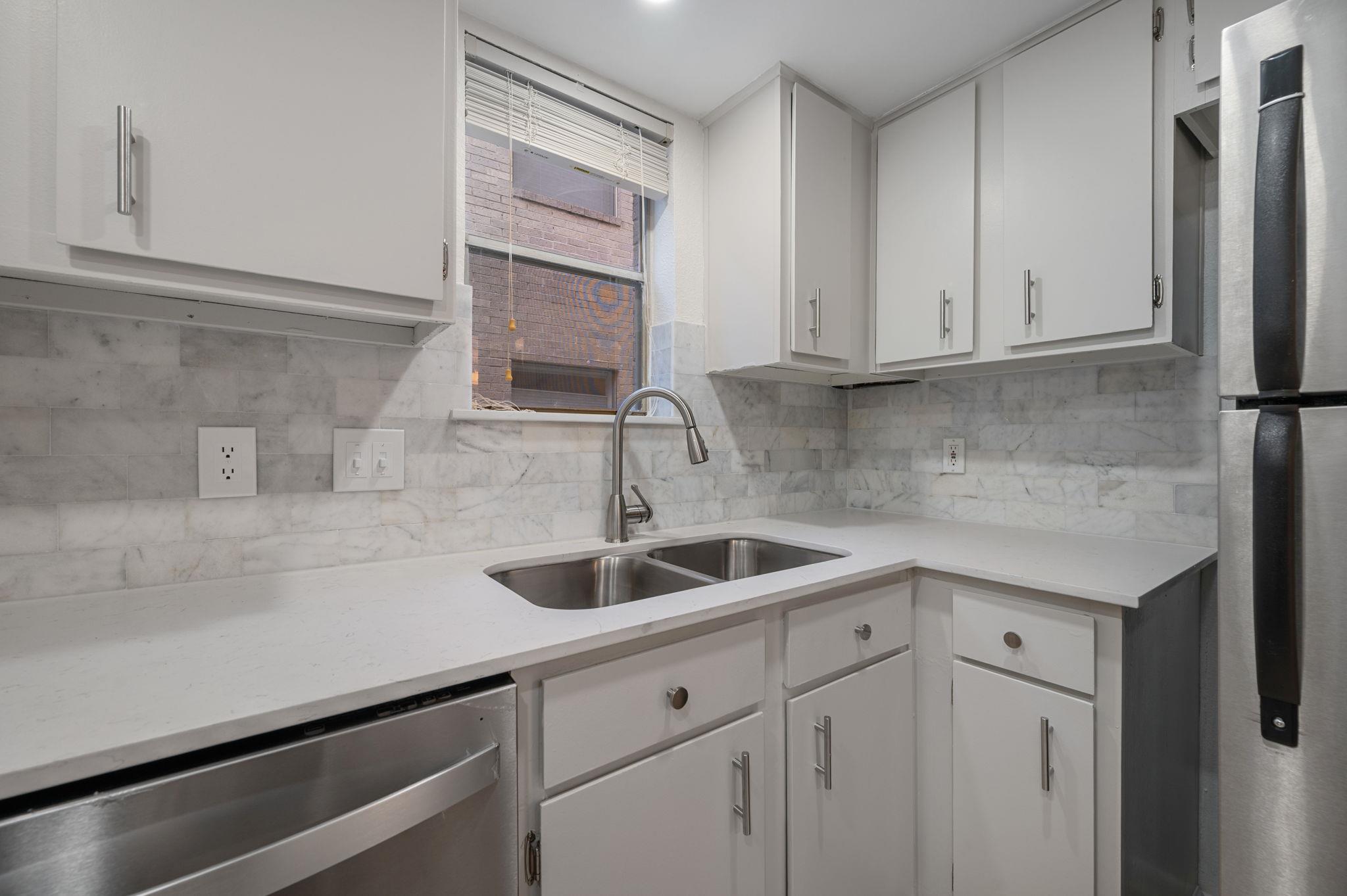 2104 Cullen Ave # 113, Austin, TX 78757