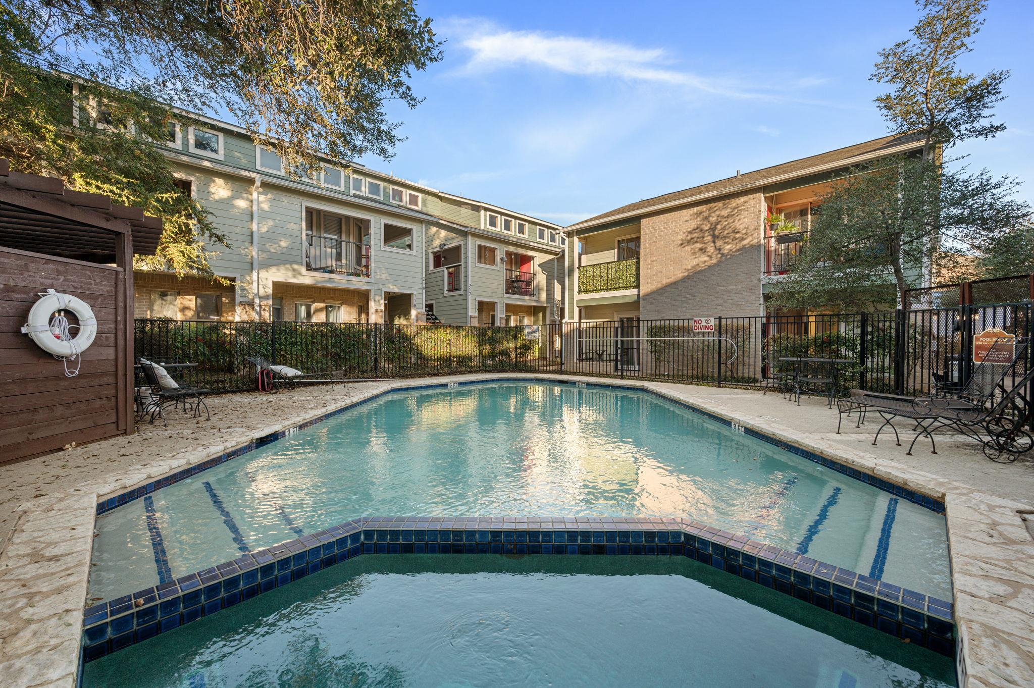 2104 Cullen Ave # 113, Austin, TX 78757