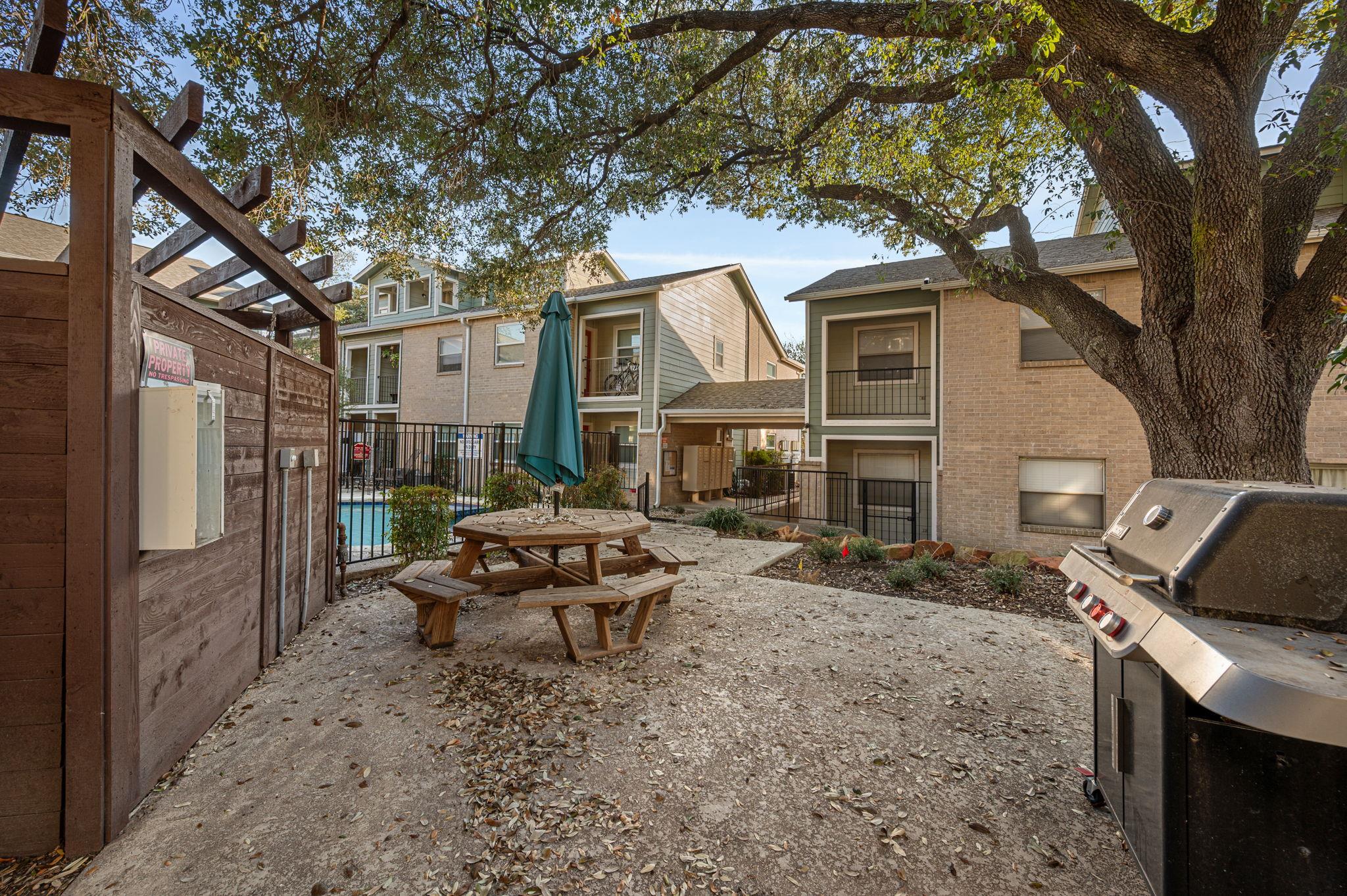 2104 Cullen Ave # 113, Austin, TX 78757