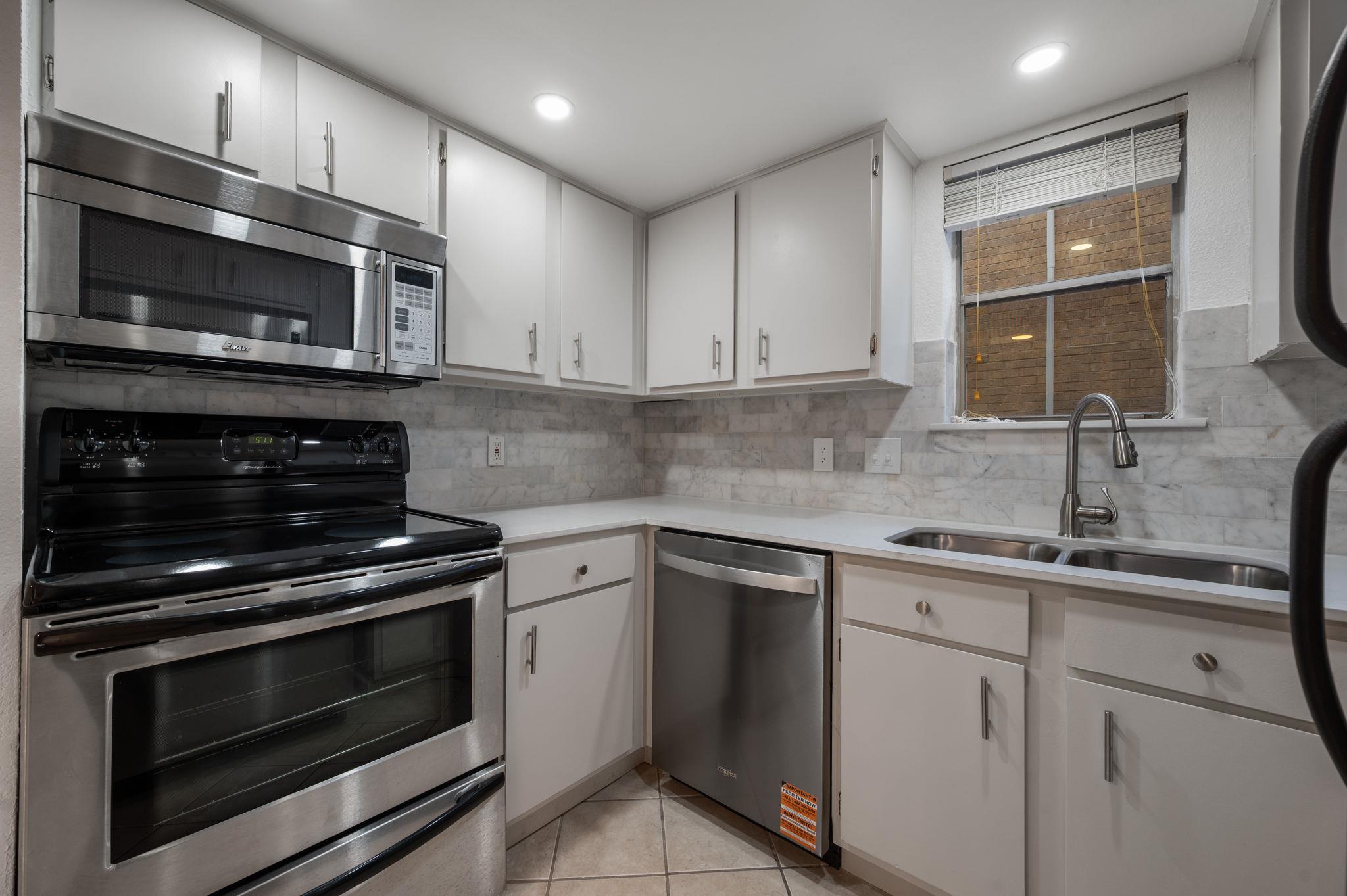 2104 Cullen Ave # 113, Austin, TX 78757