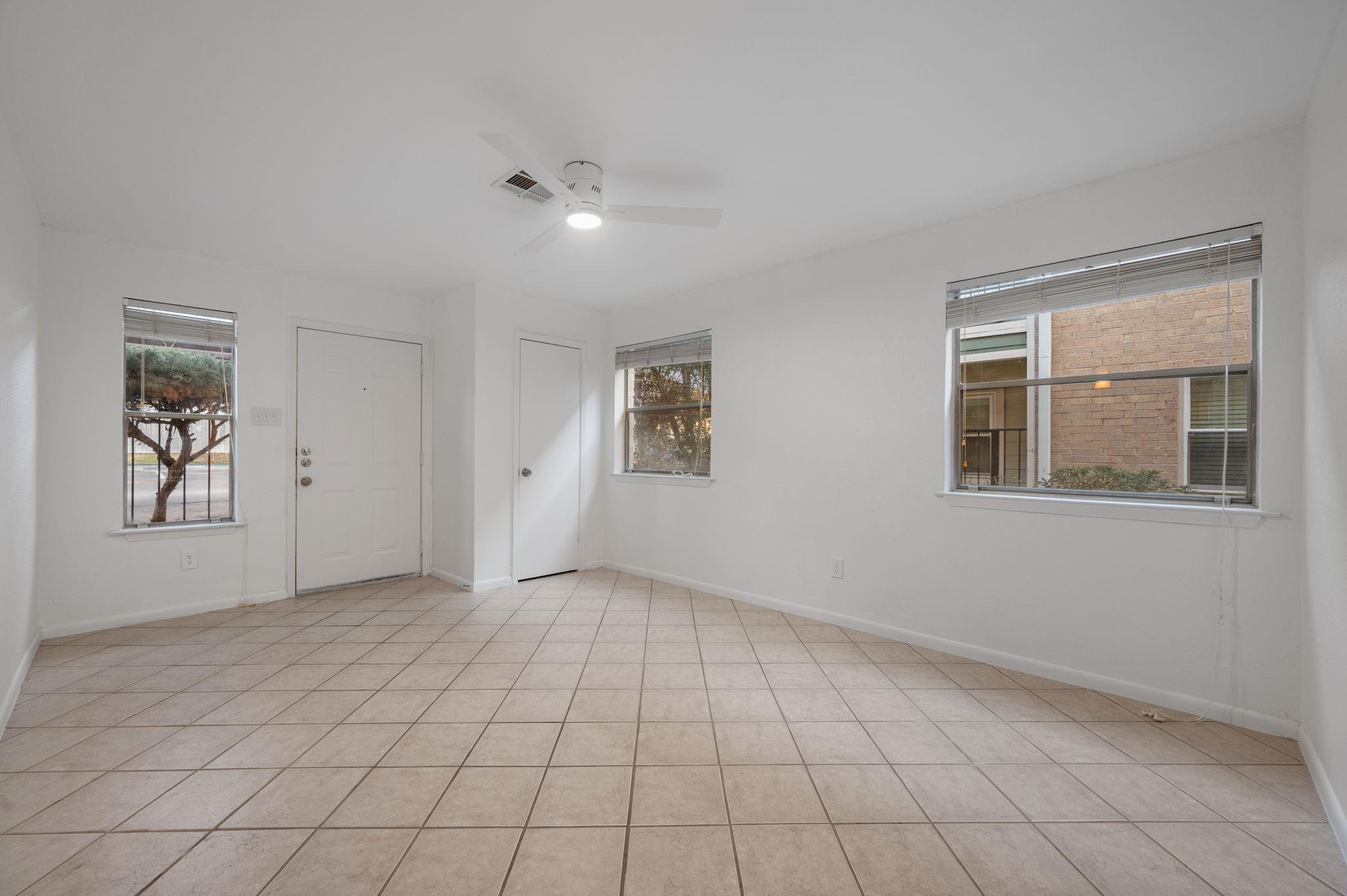 2104 Cullen Ave # 113, Austin, TX 78757