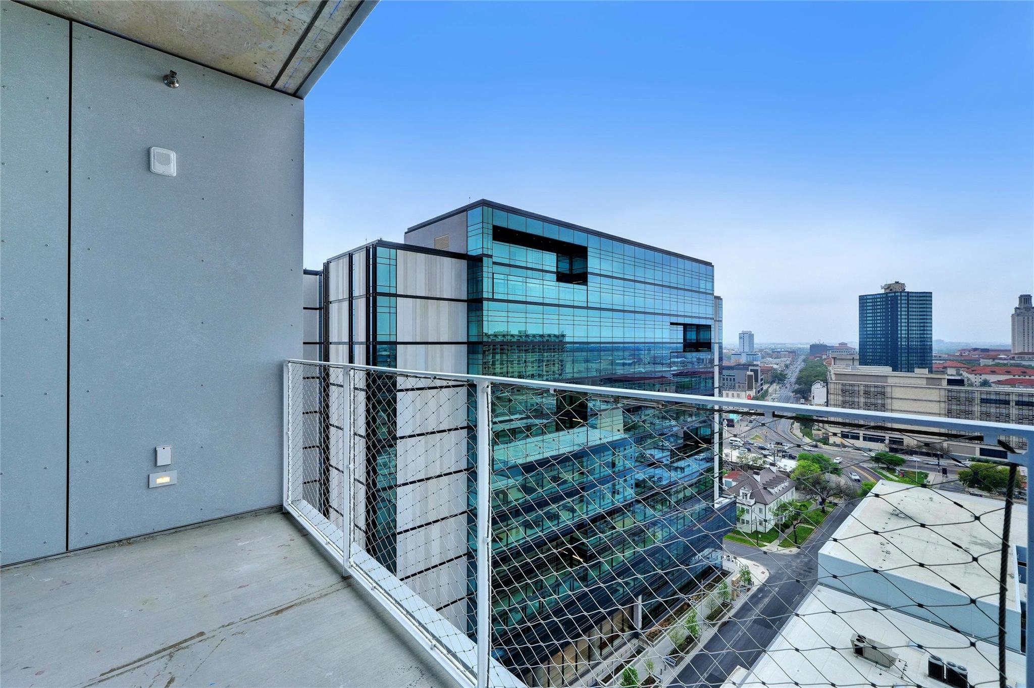 313 W 17th St # 1703, Austin, TX 78701