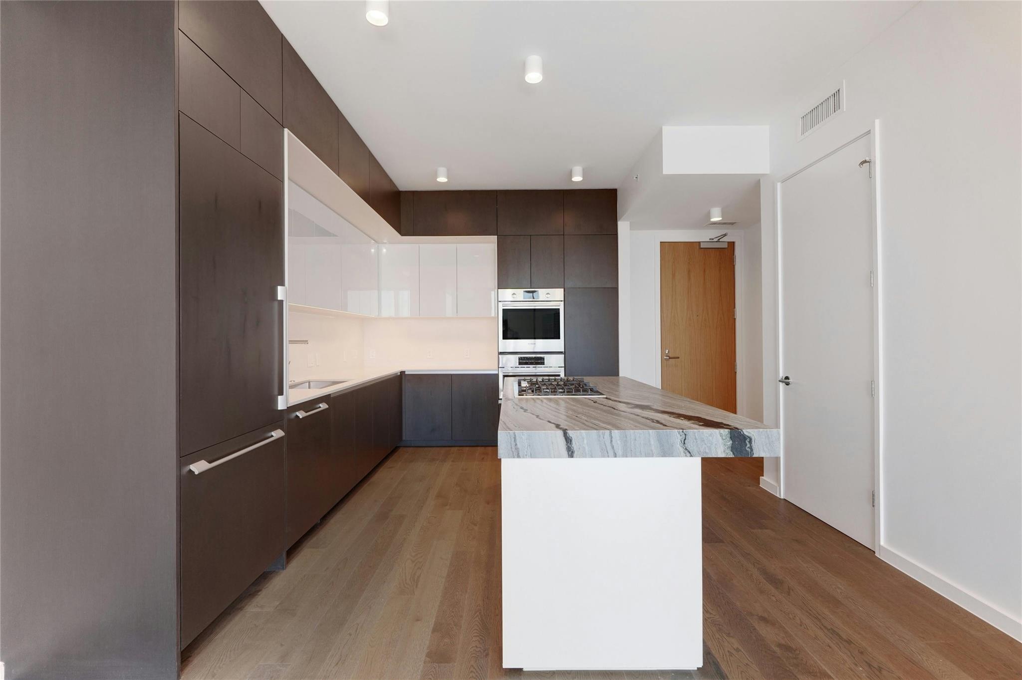 313 W 17th St # 1703, Austin, TX 78701