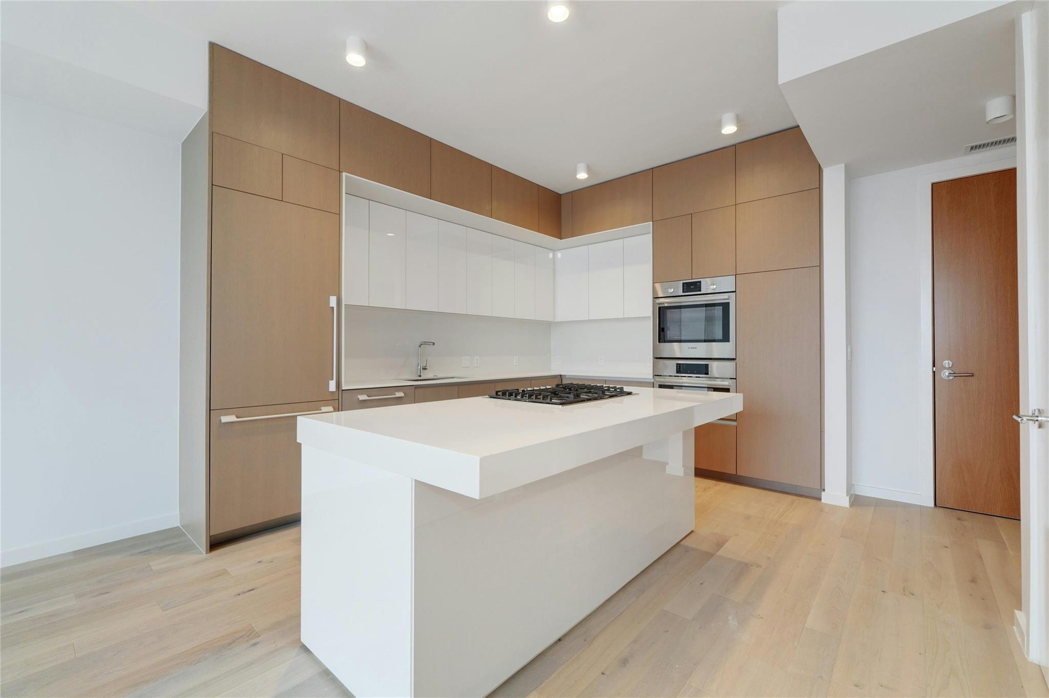 313 W 17th St # 1703, Austin, TX 78701