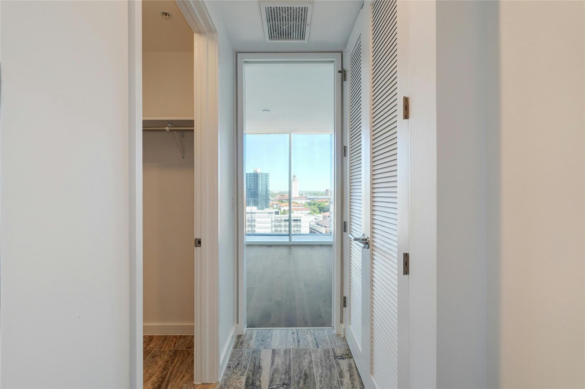 313 W 17th St # 1703, Austin, TX 78701