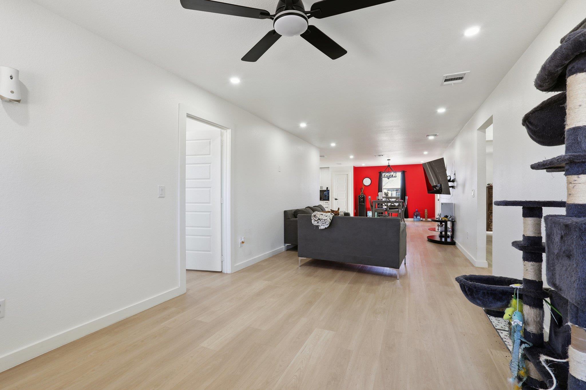 194 Tulipan Ln, Dale, TX 78616