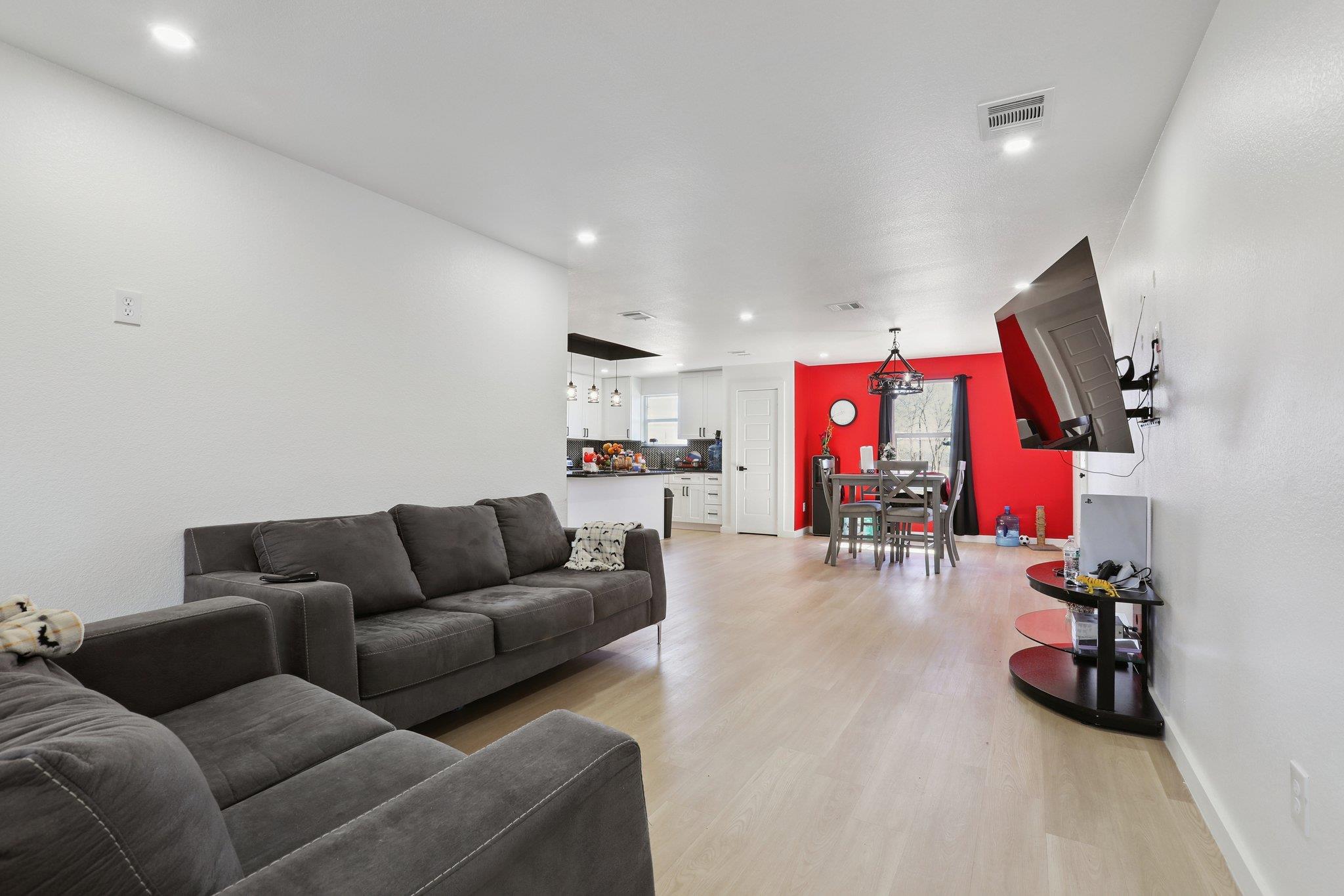 194 Tulipan Ln, Dale, TX 78616