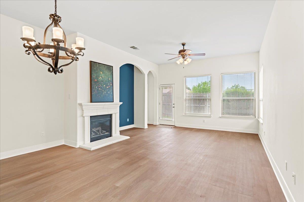 2210 Onion Creek Pkwy # 604, Austin, TX 78747