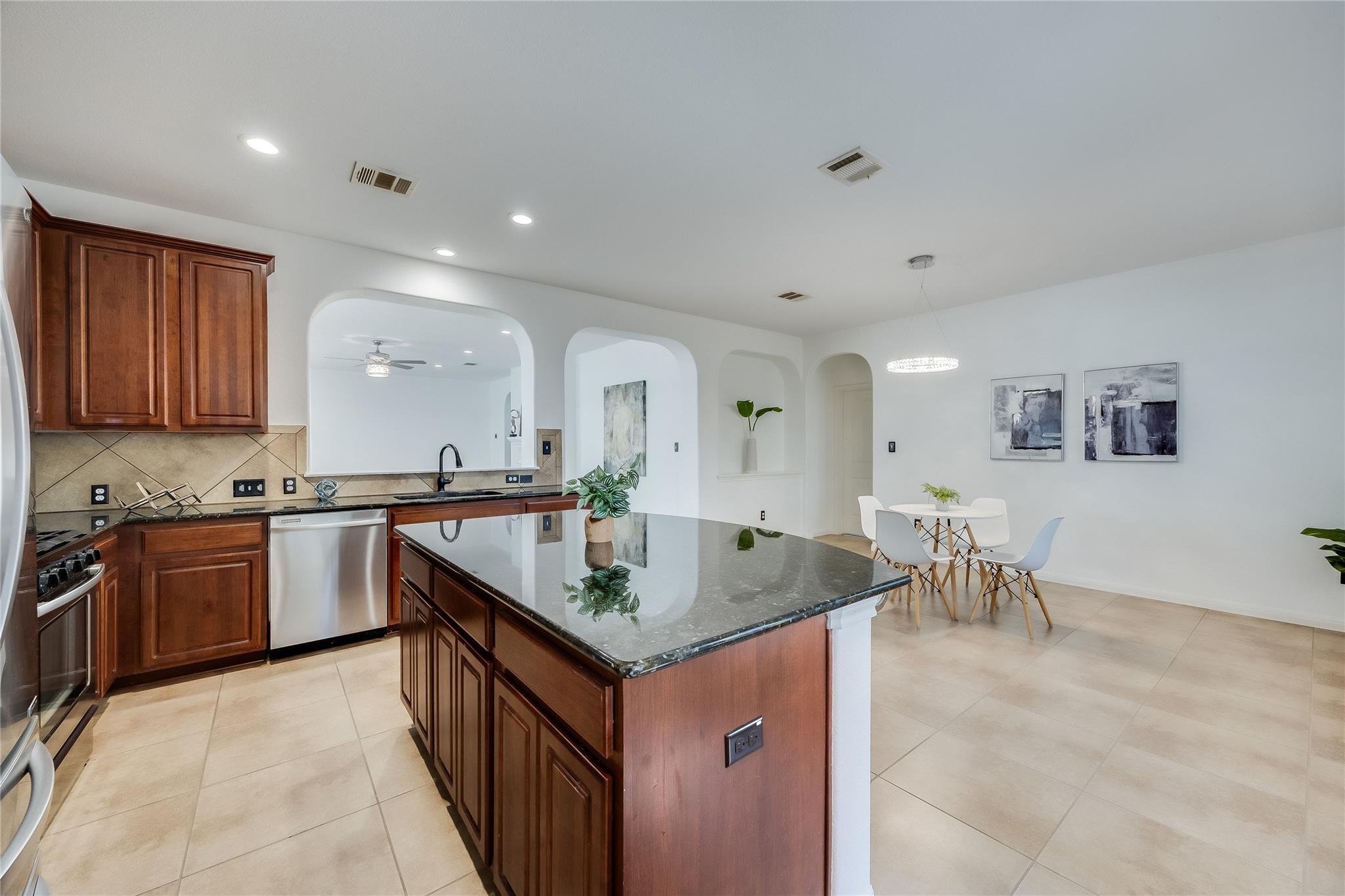 4008 Gloucester Dr, Cedar Park, TX 78613