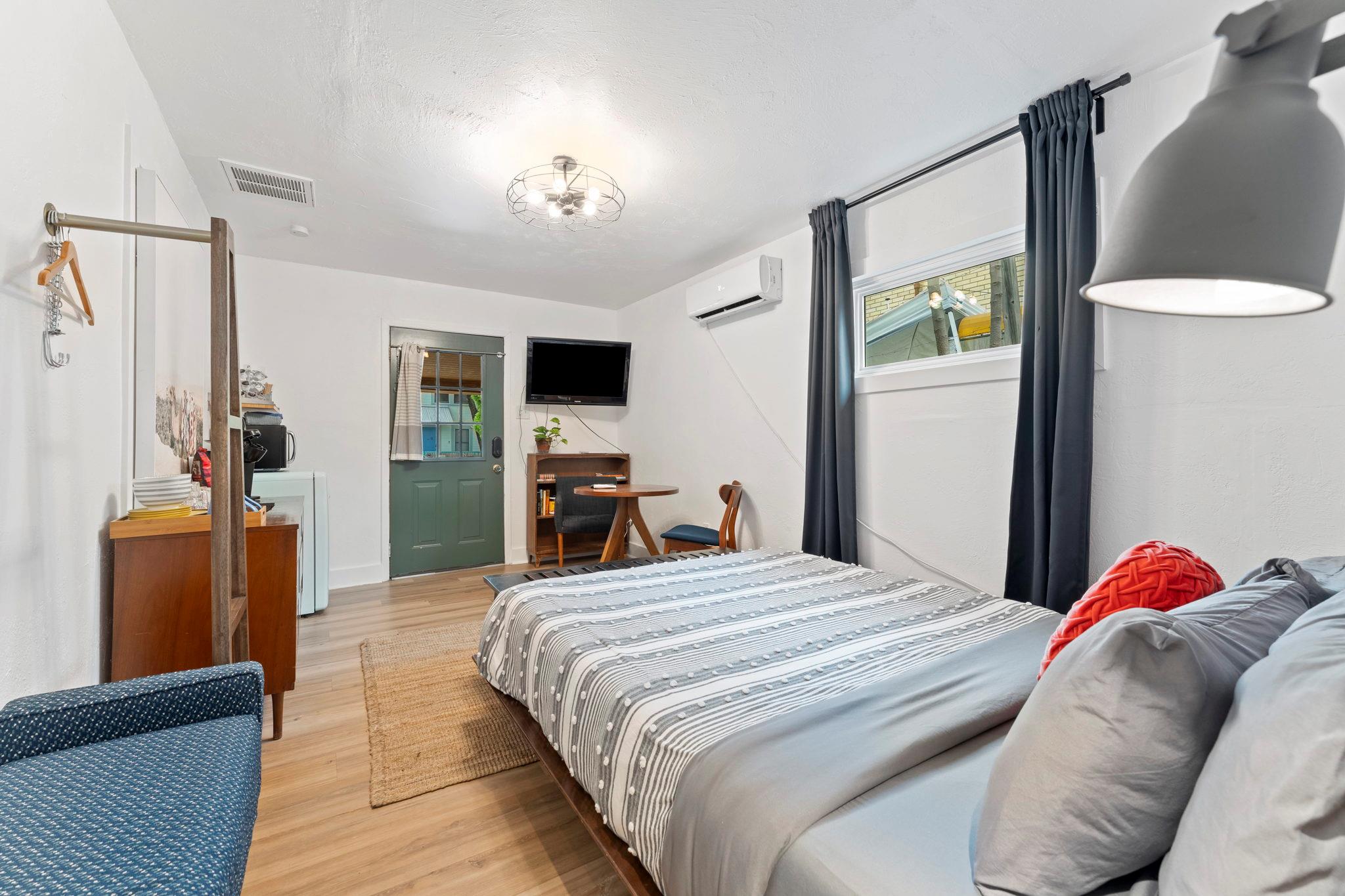 97 Lynn St # B, Austin, TX 78702