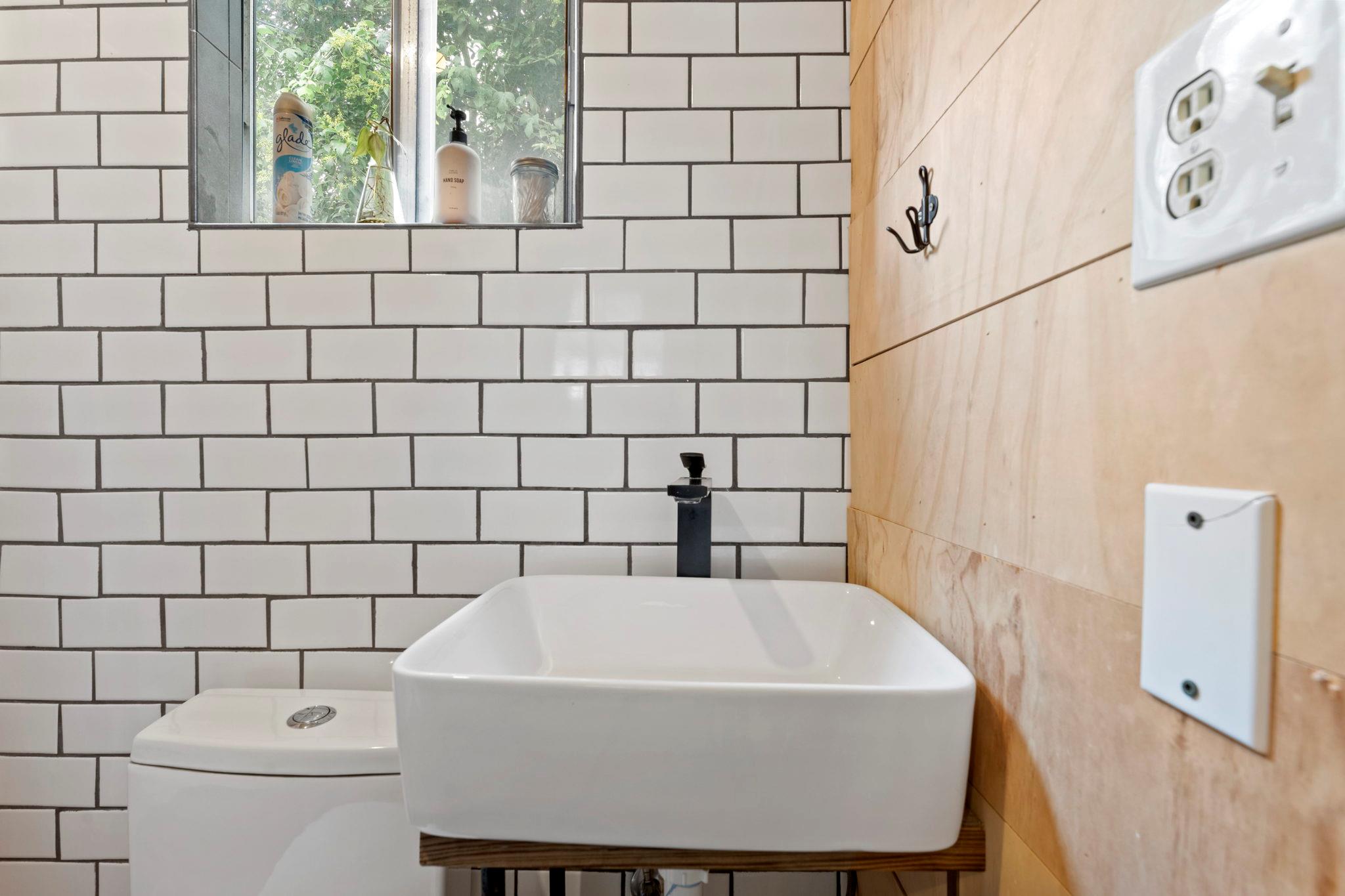 97 Lynn St # B, Austin, TX 78702