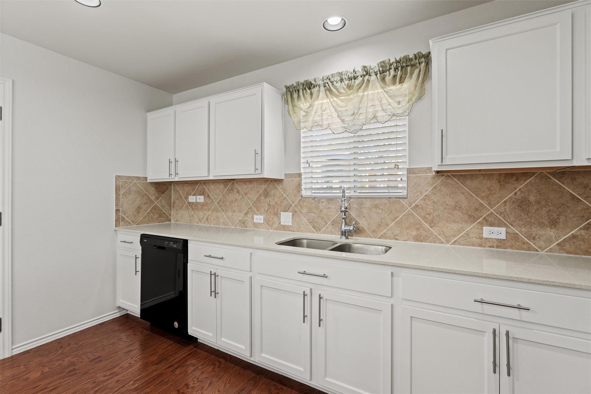 206 Paint Creek Ln, Georgetown, TX 78633