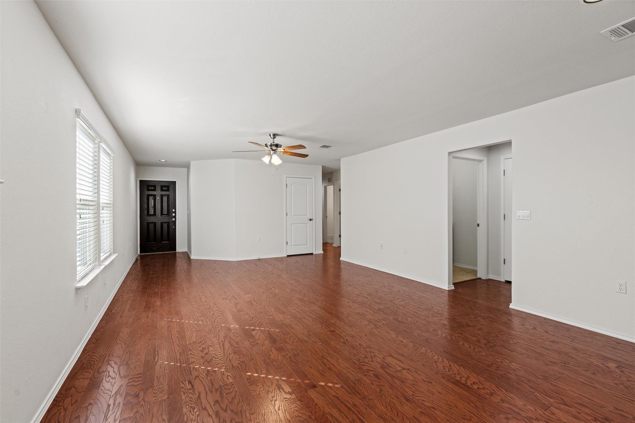 206 Paint Creek Ln, Georgetown, TX 78633