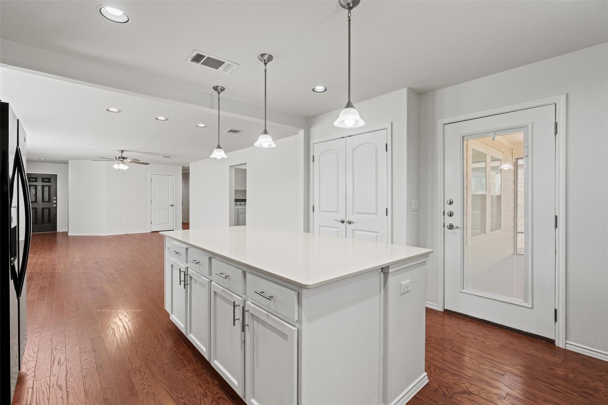 206 Paint Creek Ln, Georgetown, TX 78633