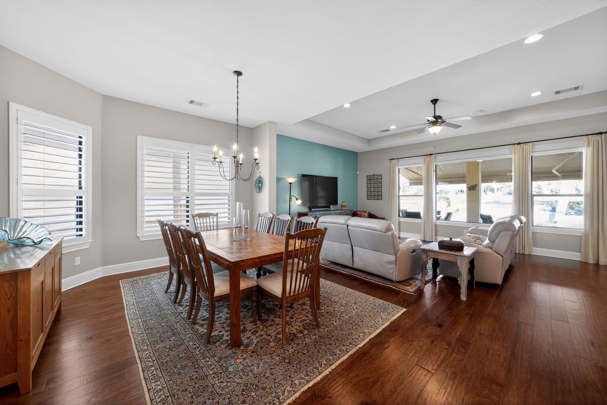 8 Prestonwood Cir, Lakeway, TX 78734