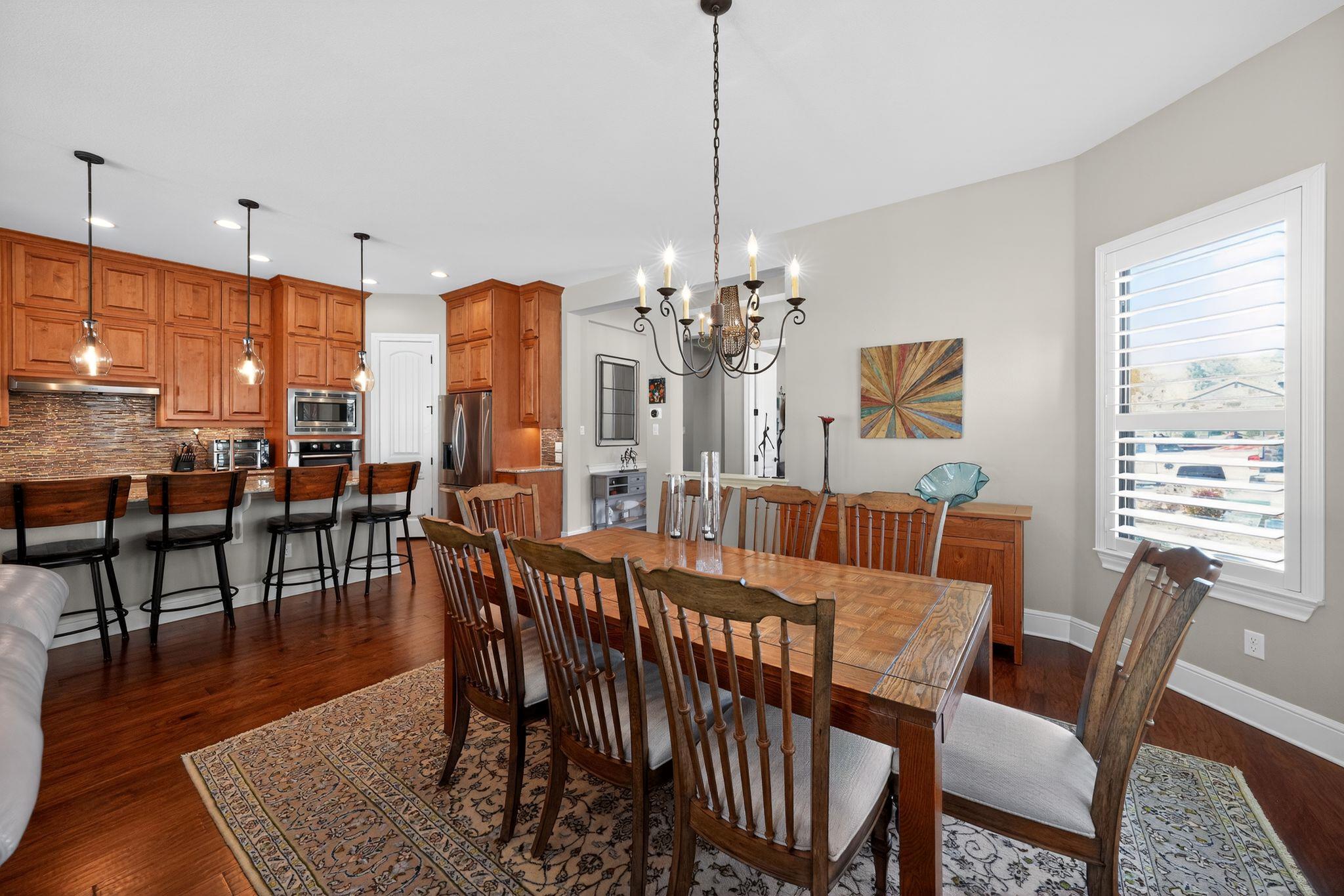 8 Prestonwood Cir, Lakeway, TX 78734