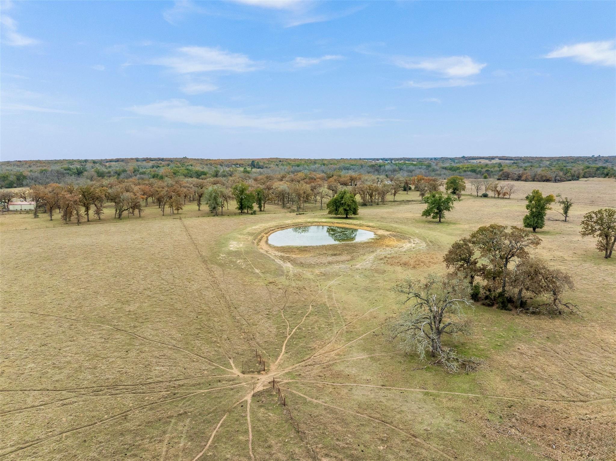 2150 CR 412, Lexington, TX 78947