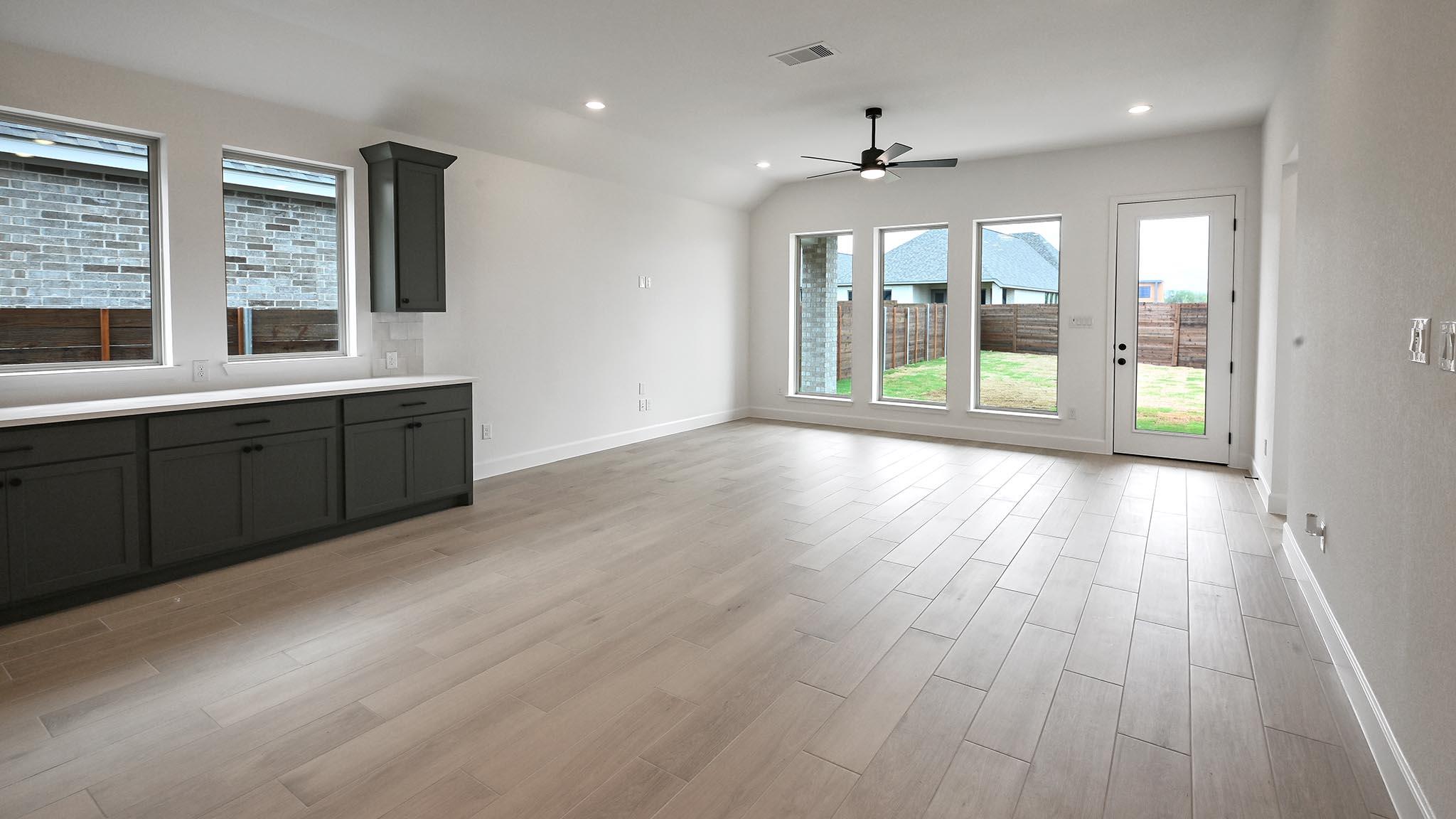 3921 Melody Rd, Lockhart, TX 78644