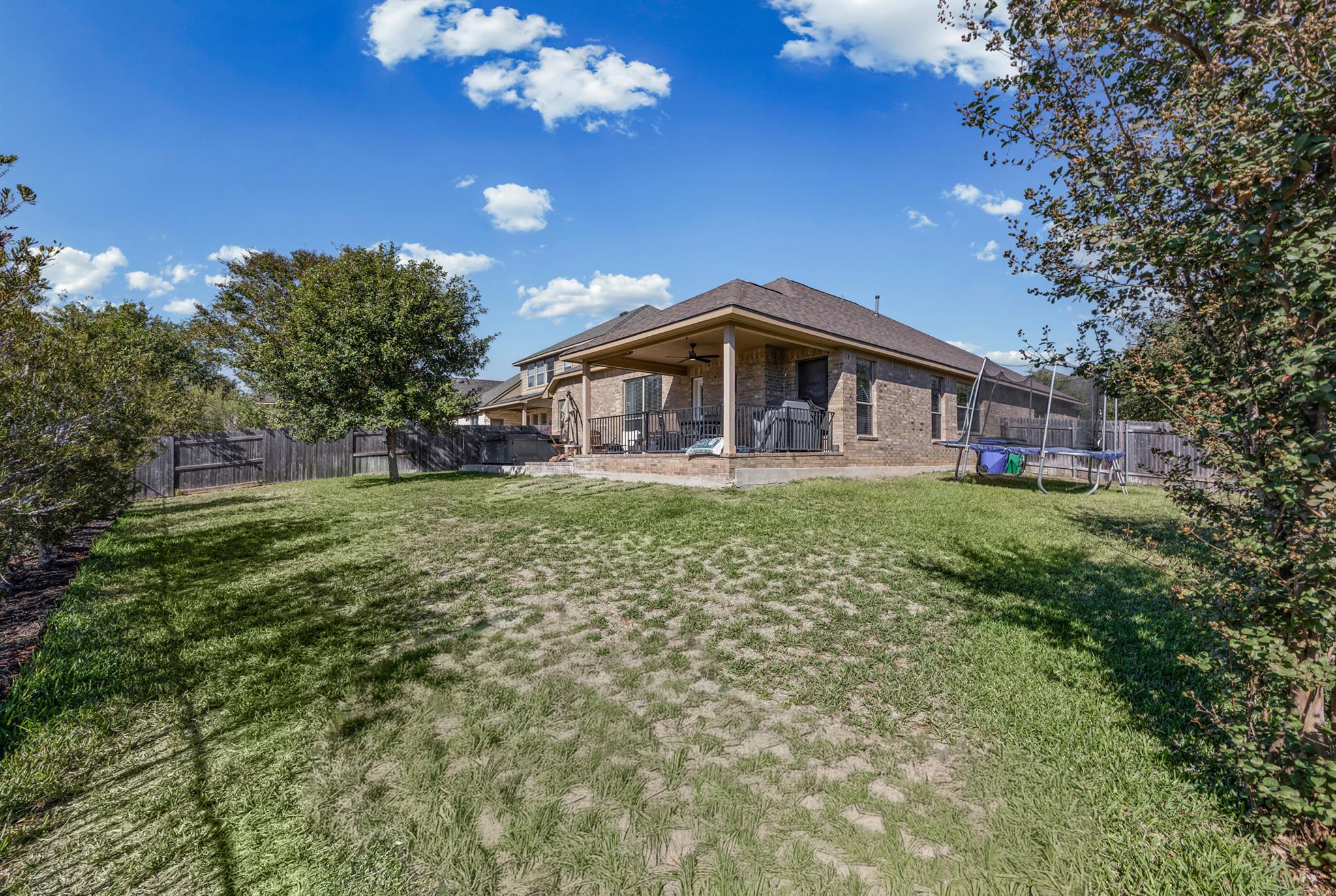407 Victoria Dr, Cedar Park, TX 78613