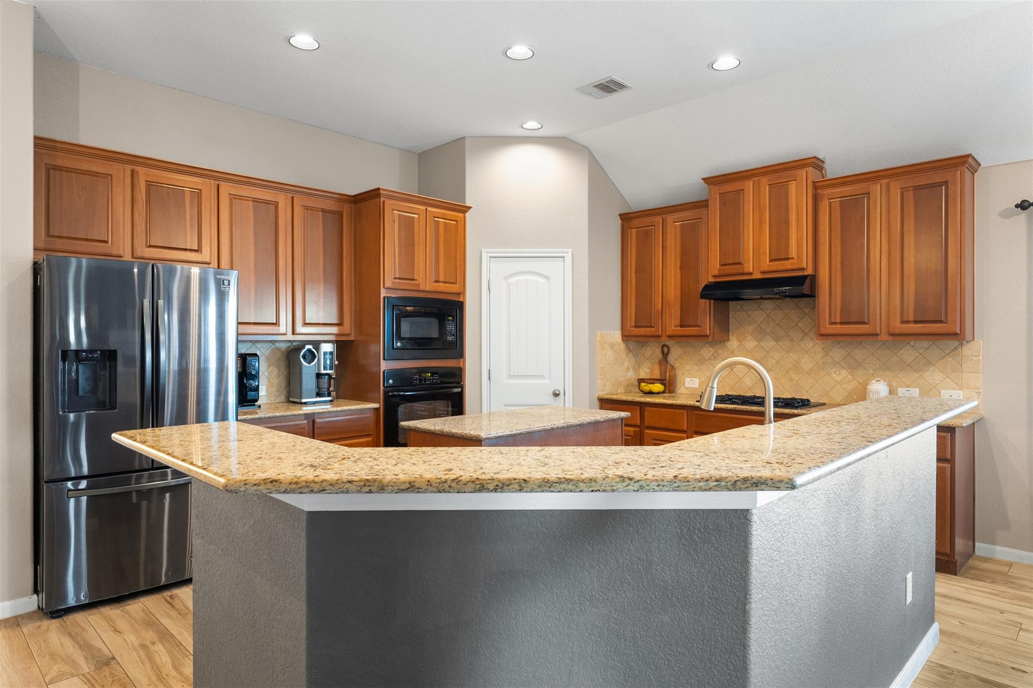 407 Victoria Dr, Cedar Park, TX 78613