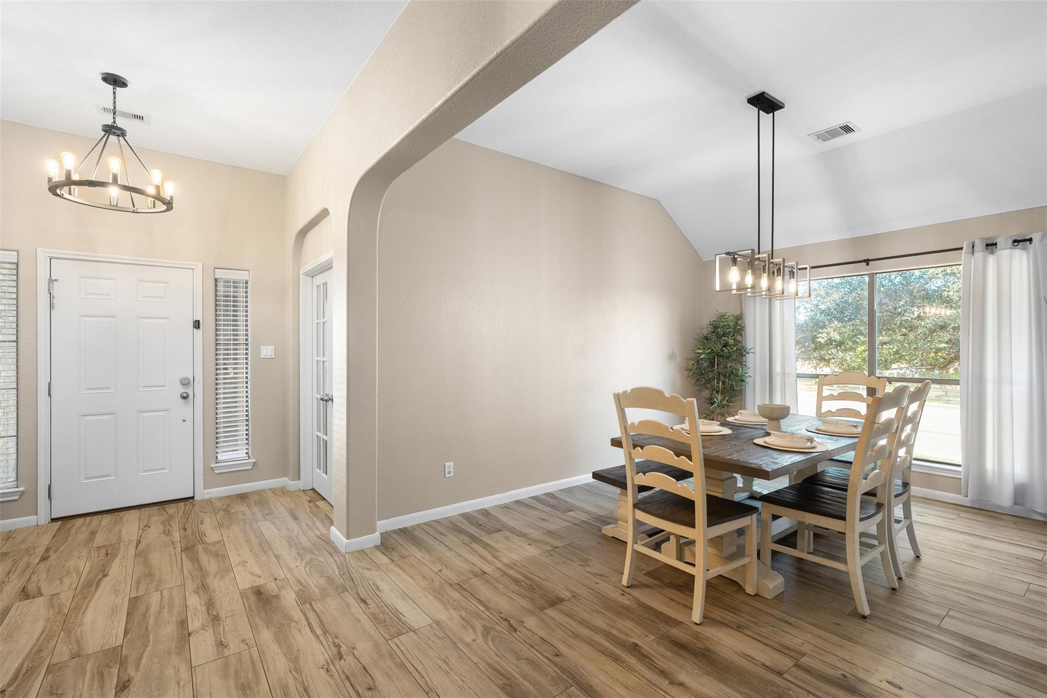 407 Victoria Dr, Cedar Park, TX 78613