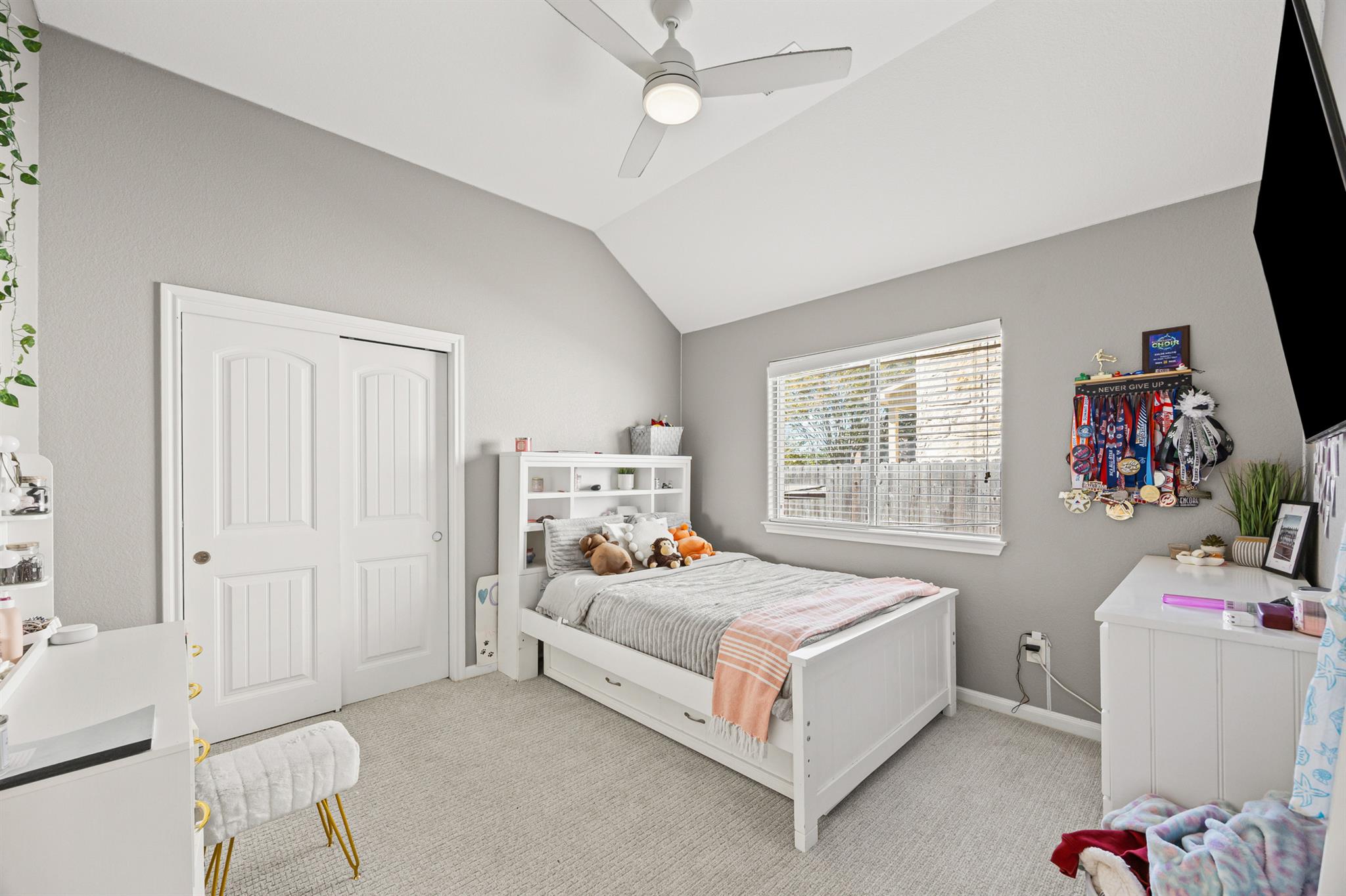 407 Victoria Dr, Cedar Park, TX 78613