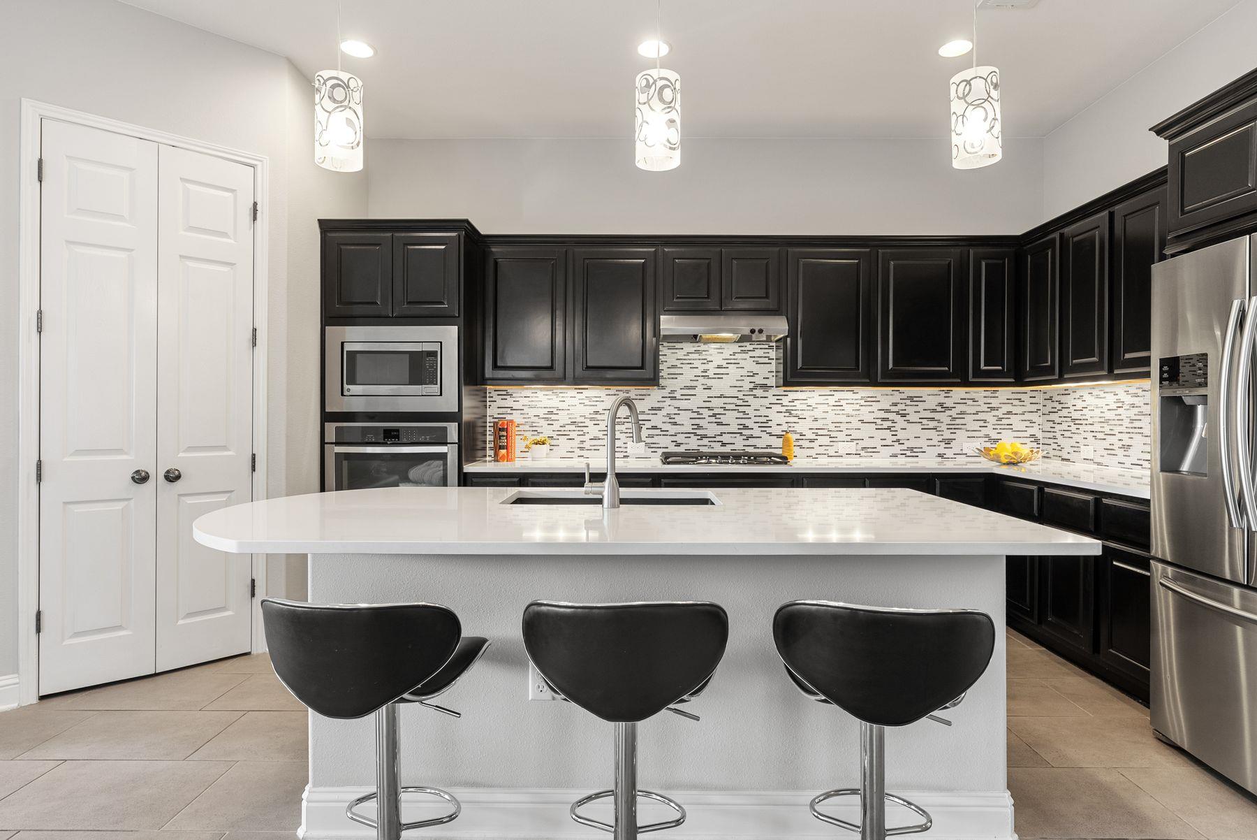 7009 Cut Plains Trl, Austin, TX 78726