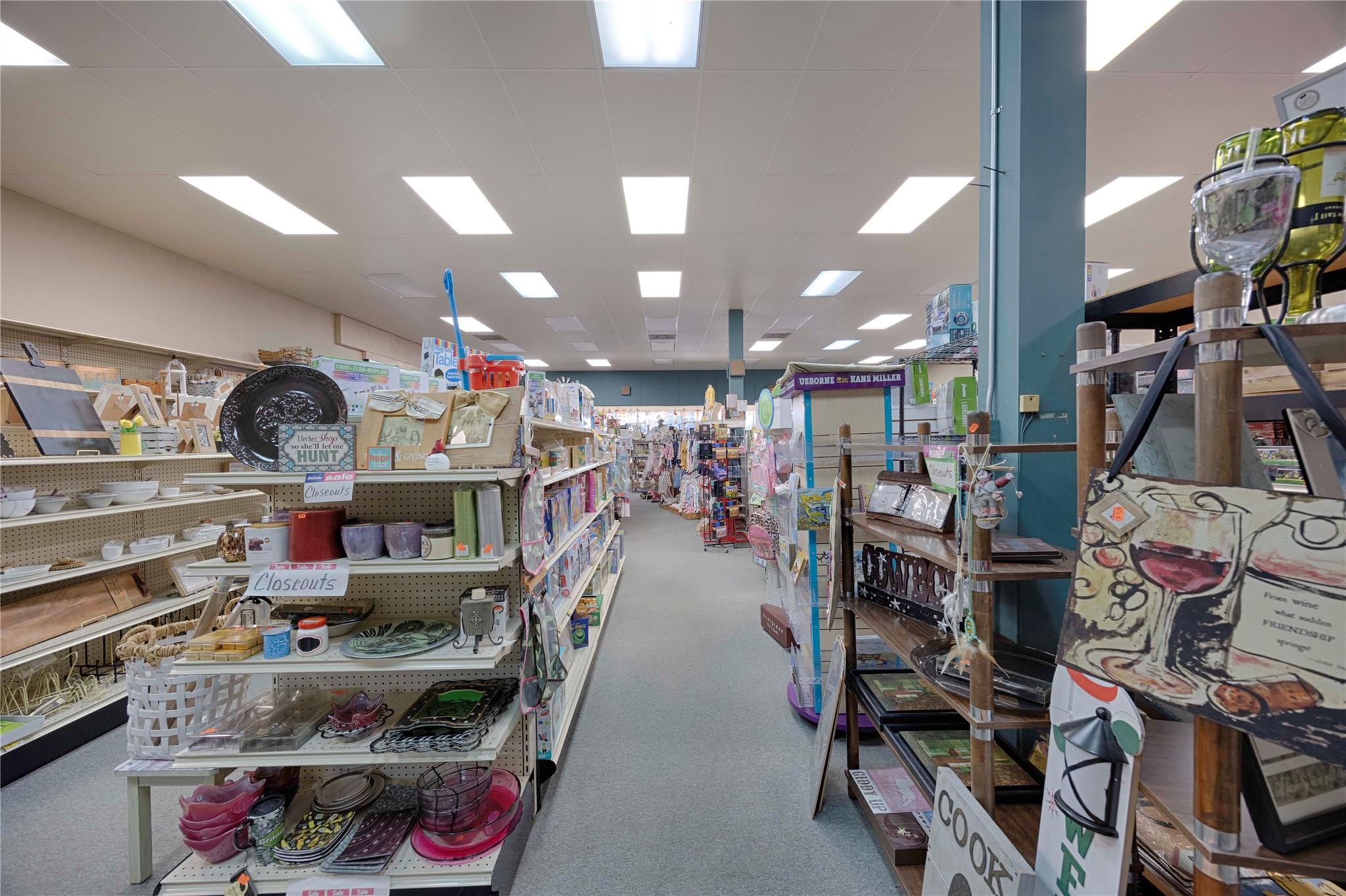 520 N Main St, Schulenburg, TX 78956