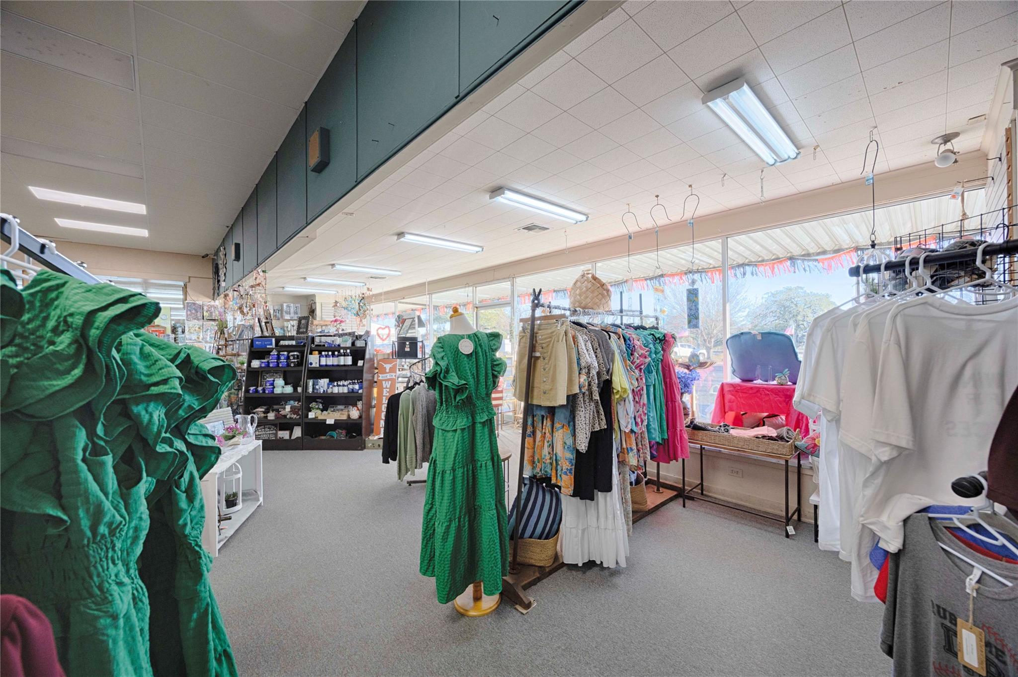 520 N Main St, Schulenburg, TX 78956