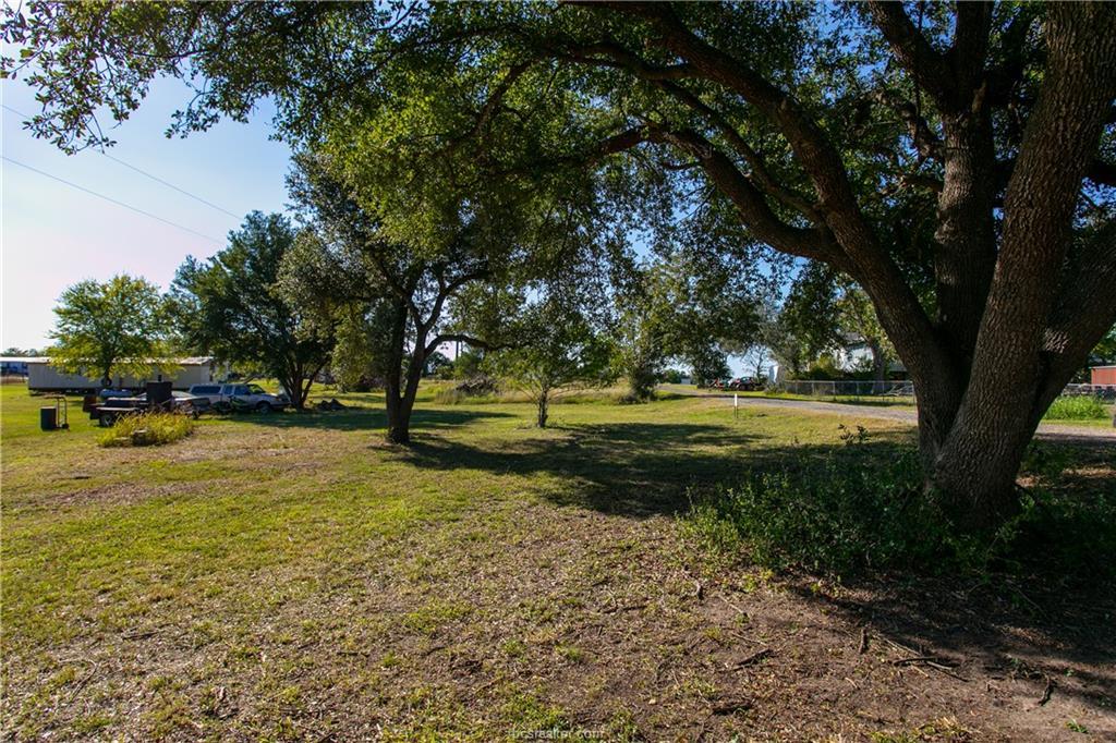 4449 Natalie Ln, Burton, TX 77835