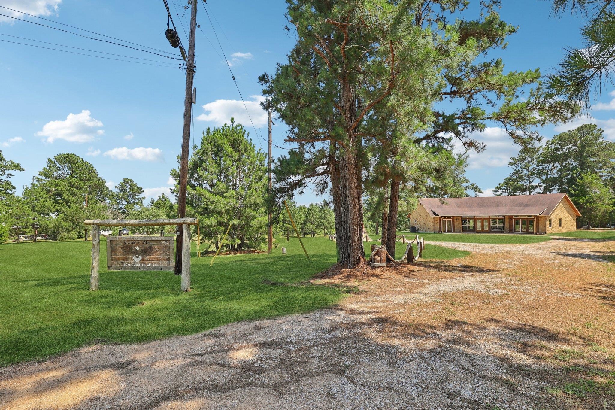 129 Country Air Dr, Bastrop, TX 78602